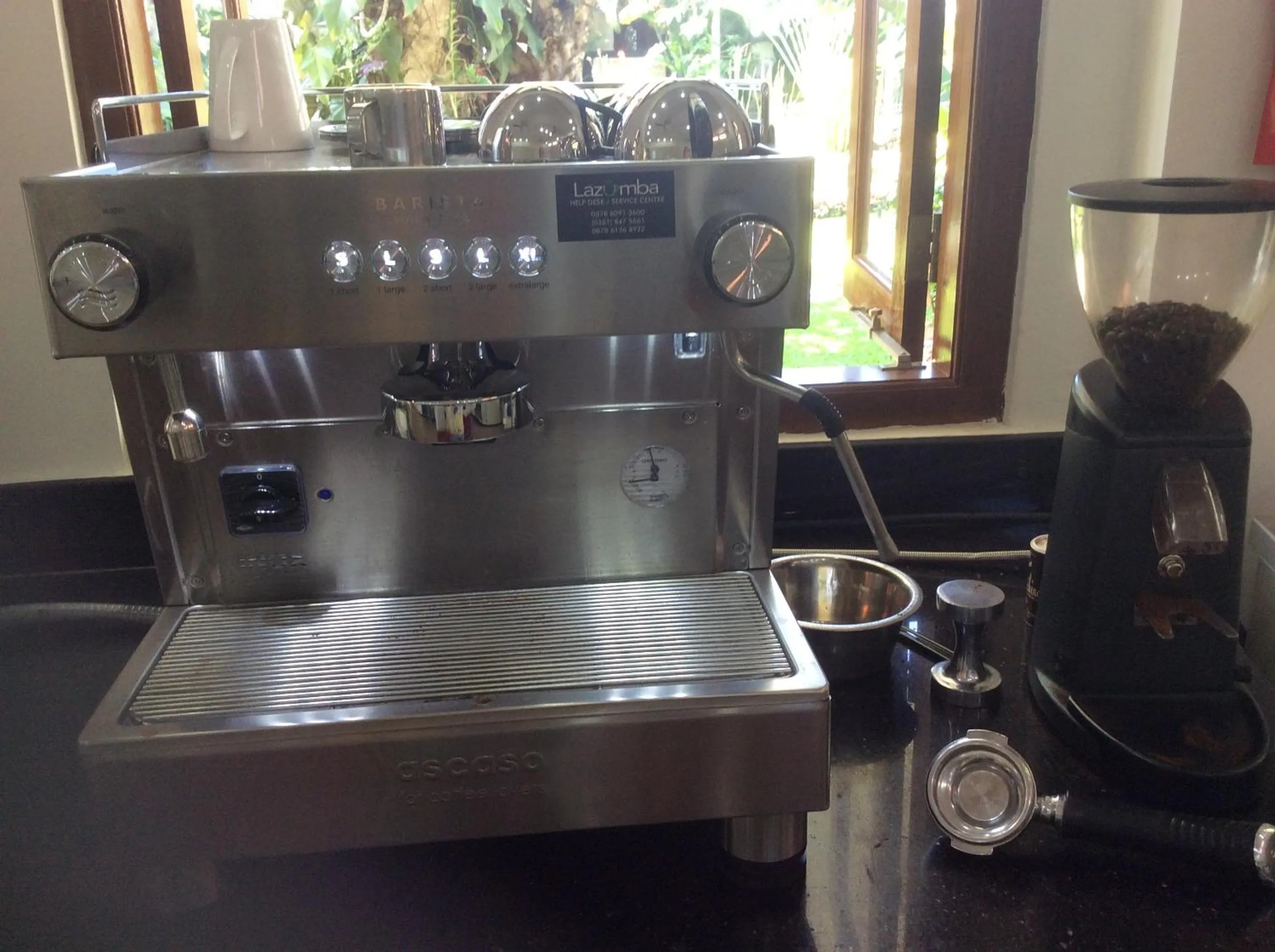 Drinks in Villa Costa Plenty