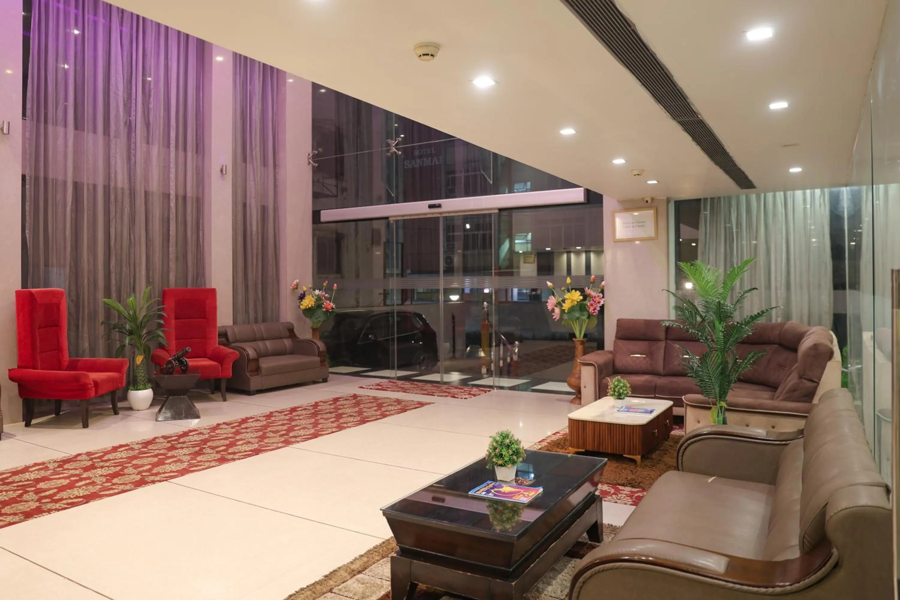 Lobby or reception in Veronica Hotel