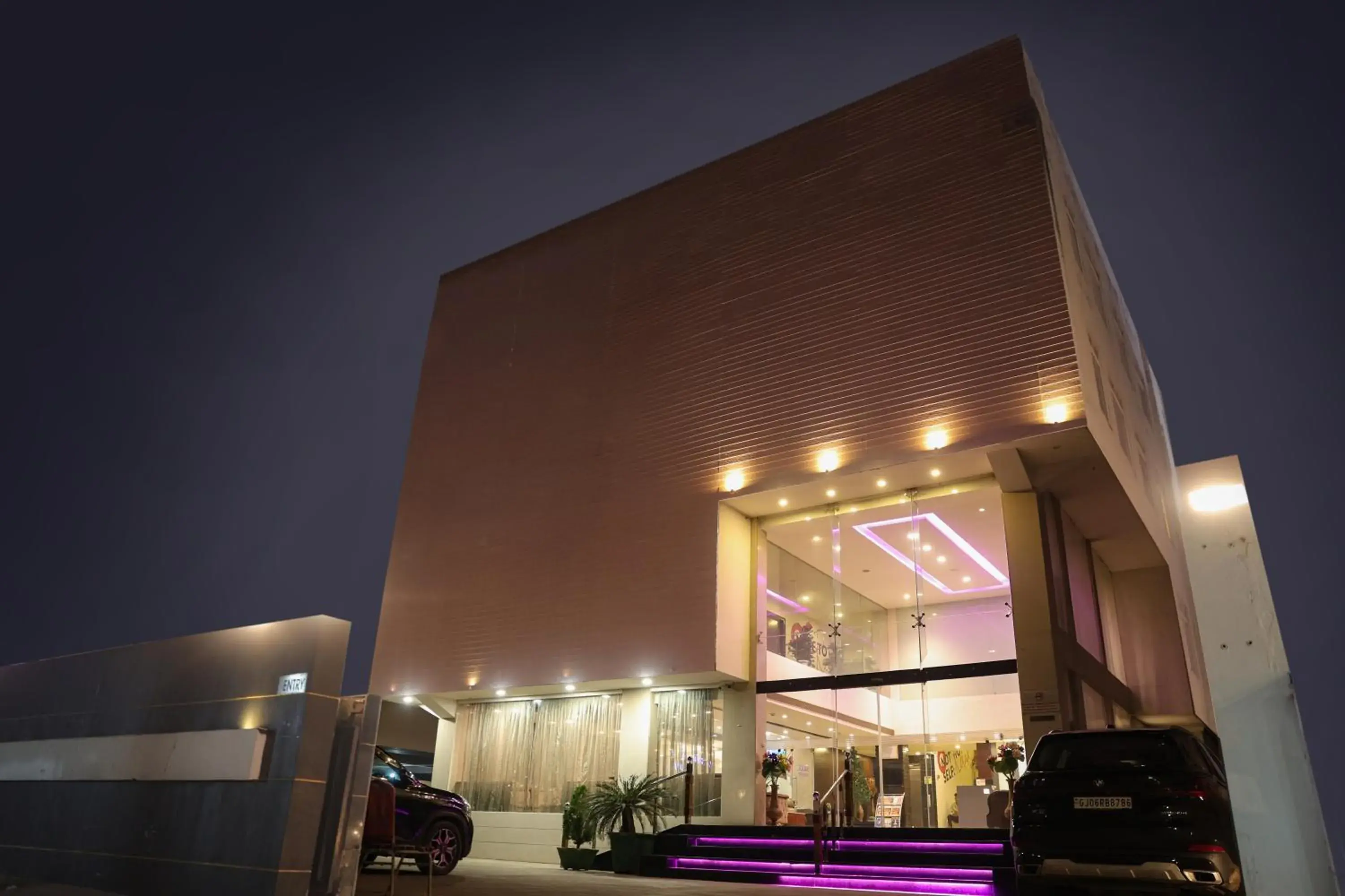 Property building in Veronica Hotel Property building in Veronica Hotel