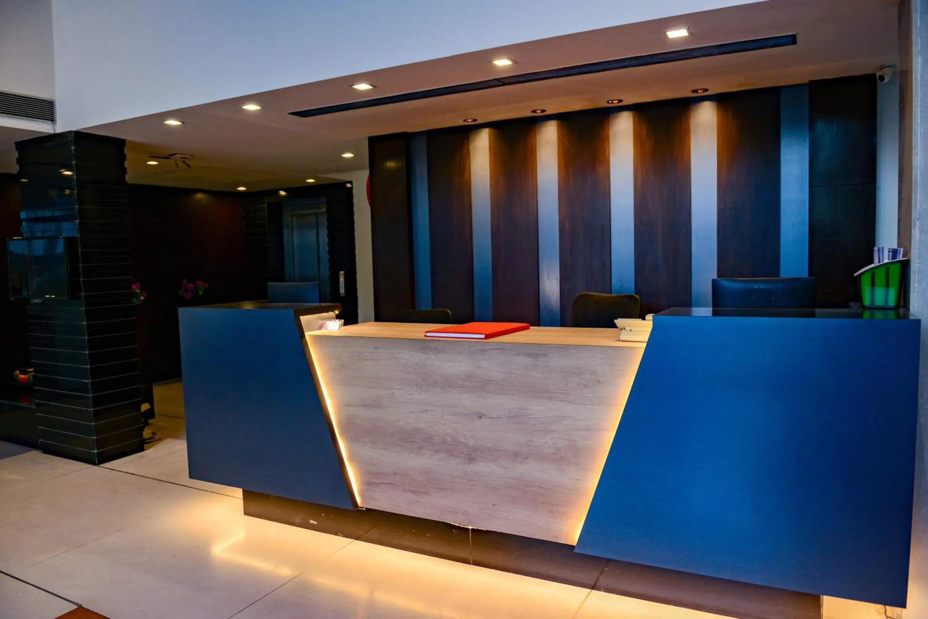 Lobby or reception in Veronica Hotel Lobby or reception in Veronica Hotel