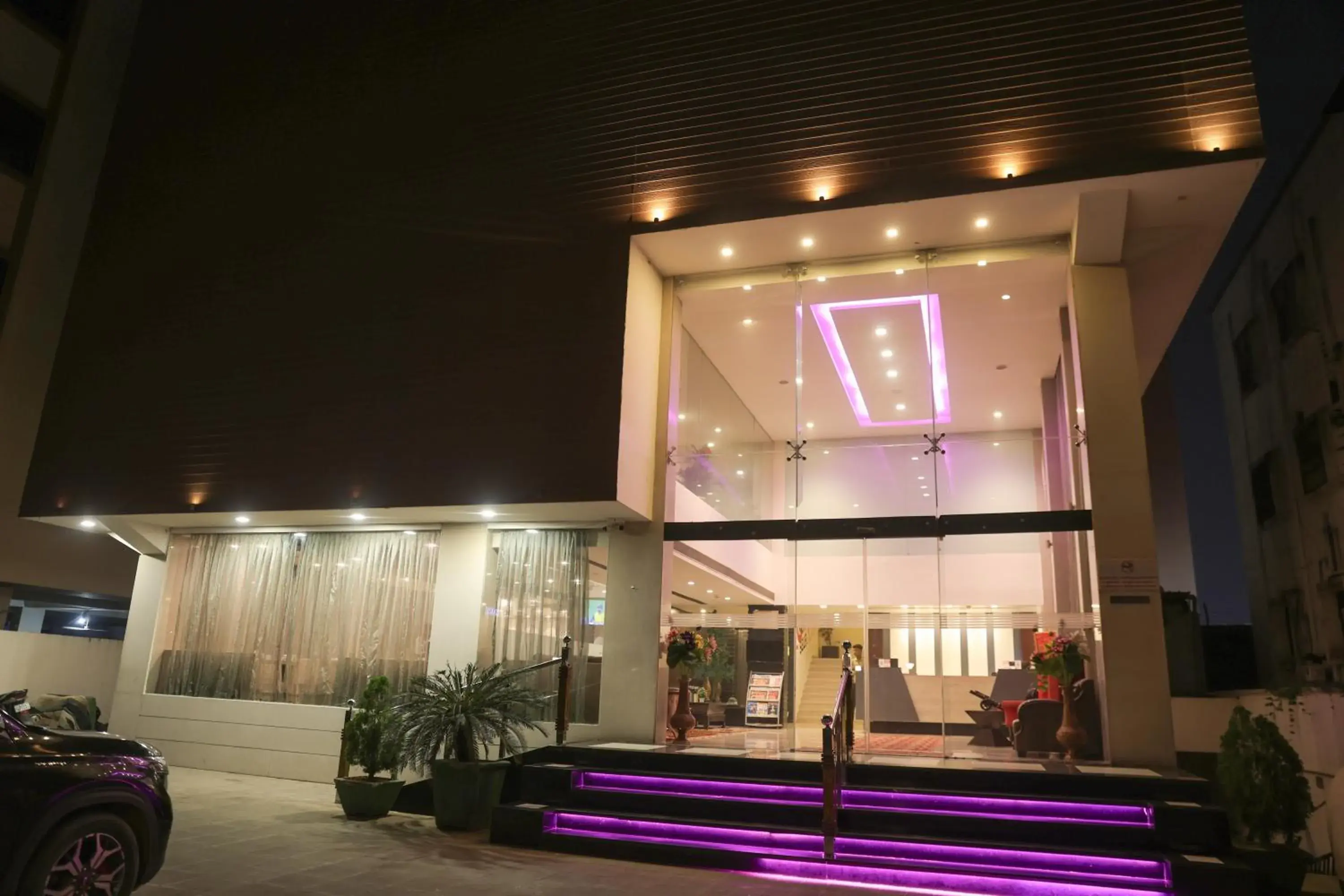 Property building in Veronica Hotel Property building in Veronica Hotel