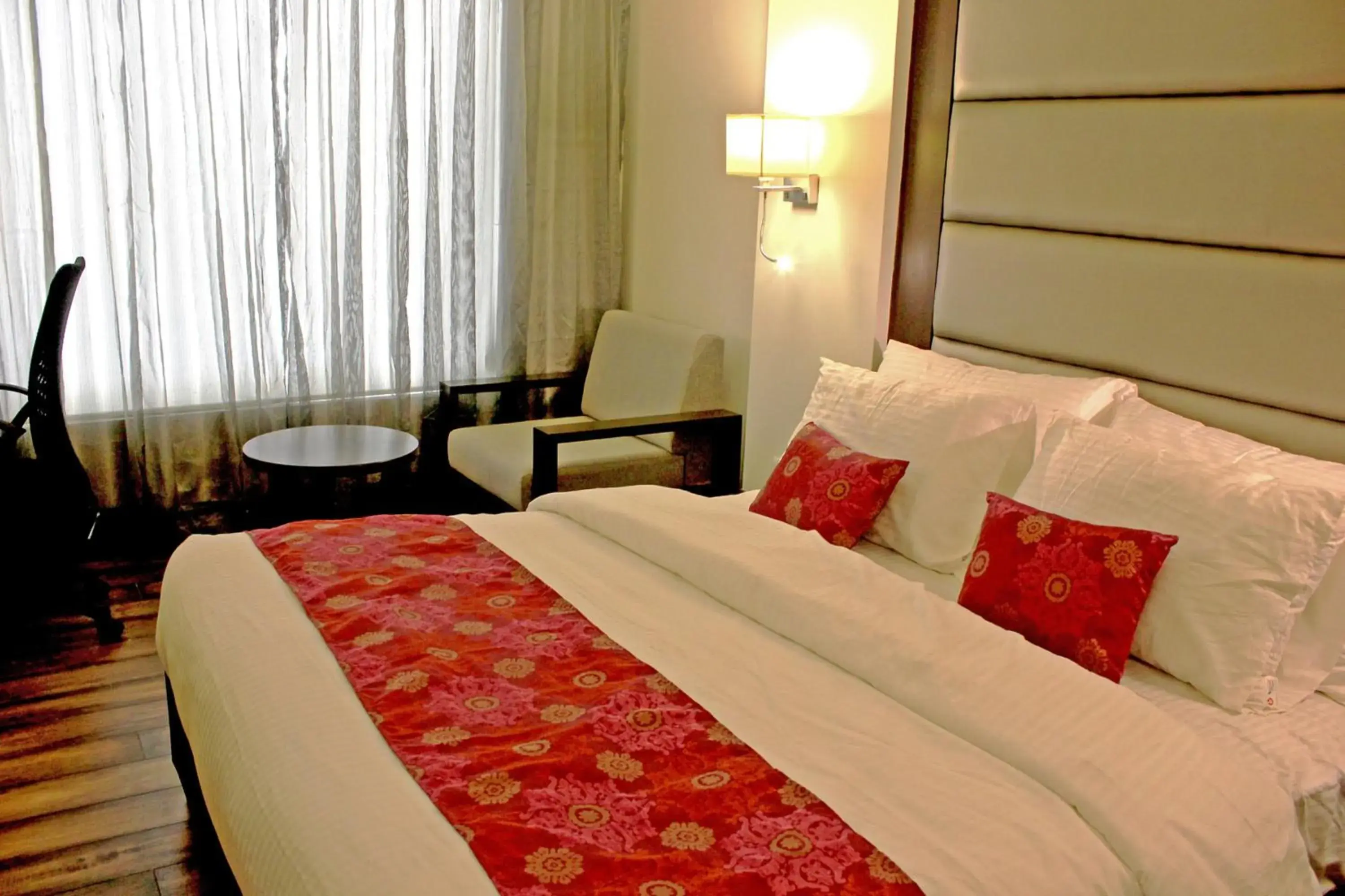 Bed in Veronica Hotel Bed in Veronica Hotel