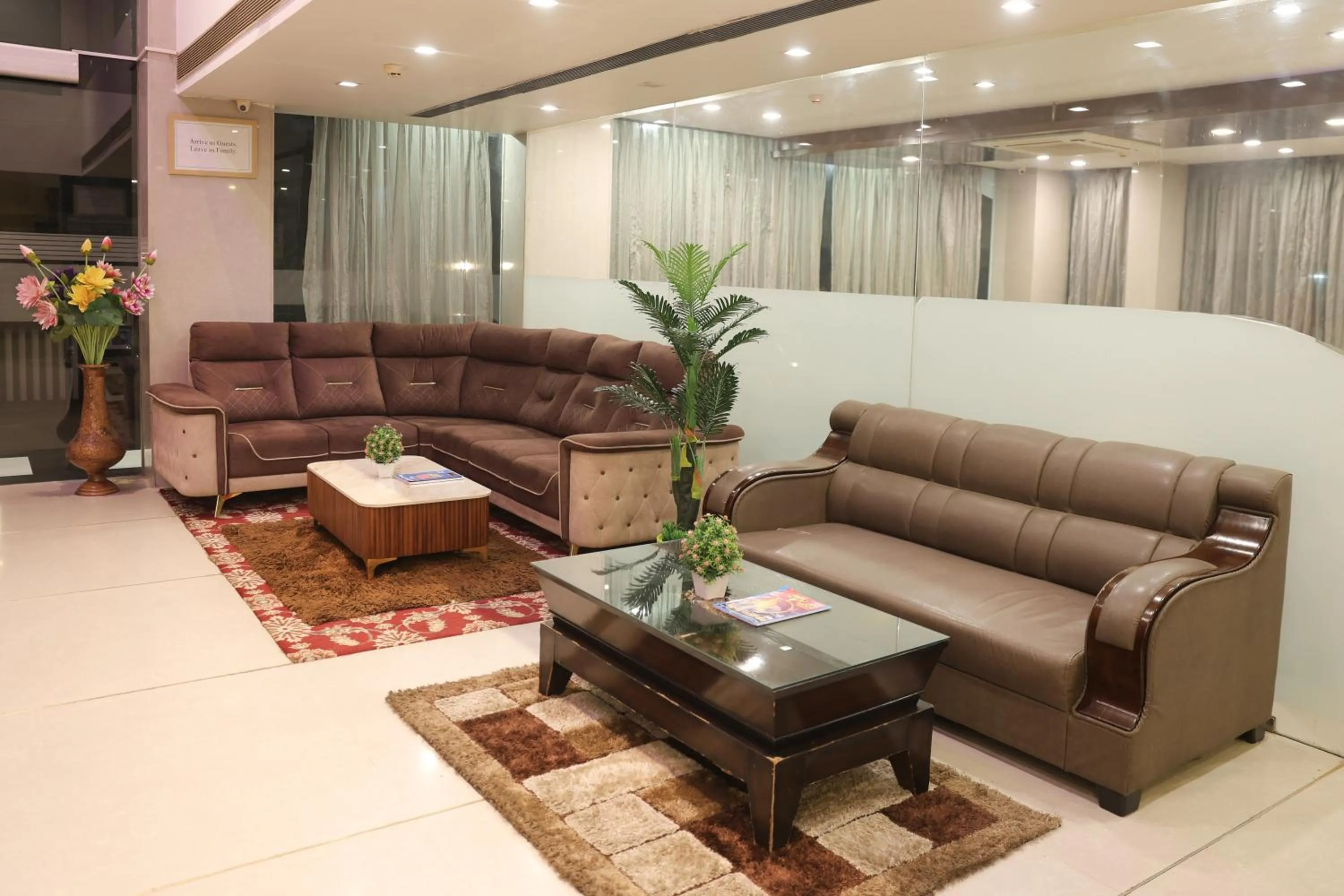 Lobby or reception in Veronica Hotel