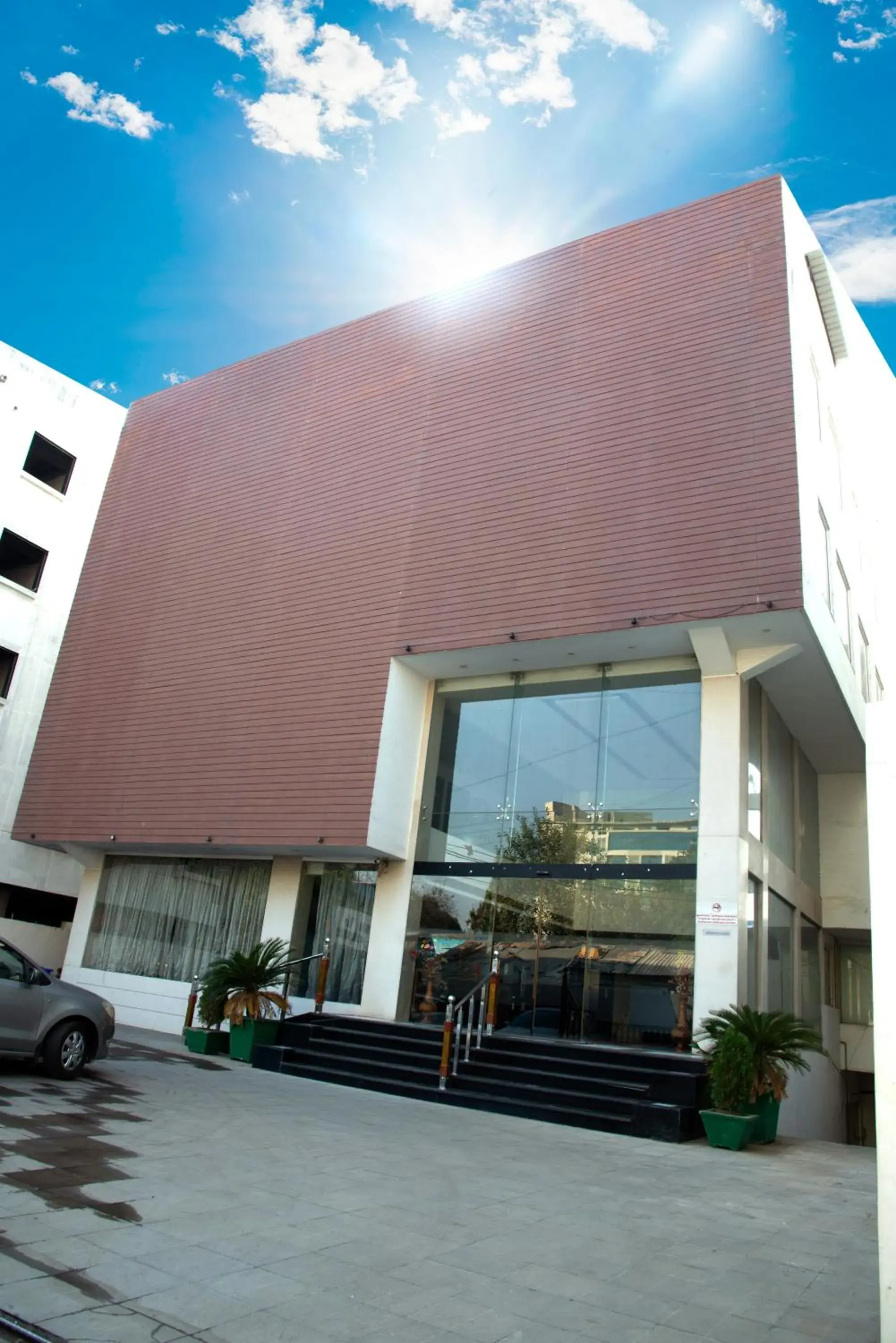 Property building in Veronica Hotel Property building in Veronica Hotel