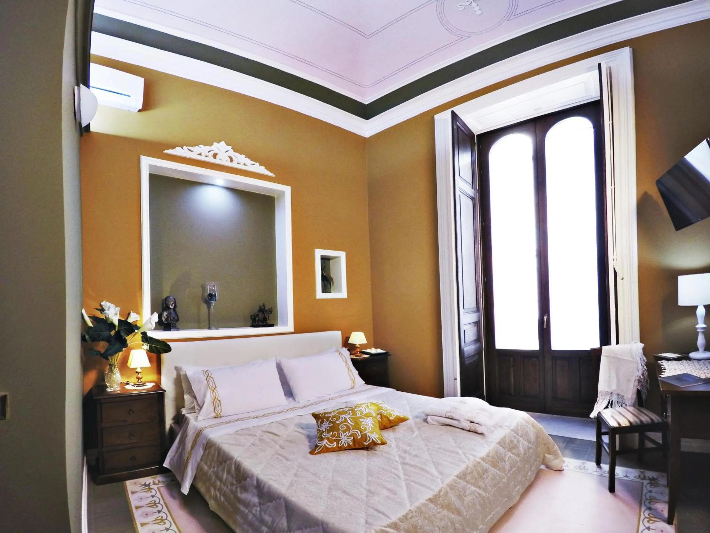 Photo of the whole room, Bed in Art Fashion House Luxury Rooms