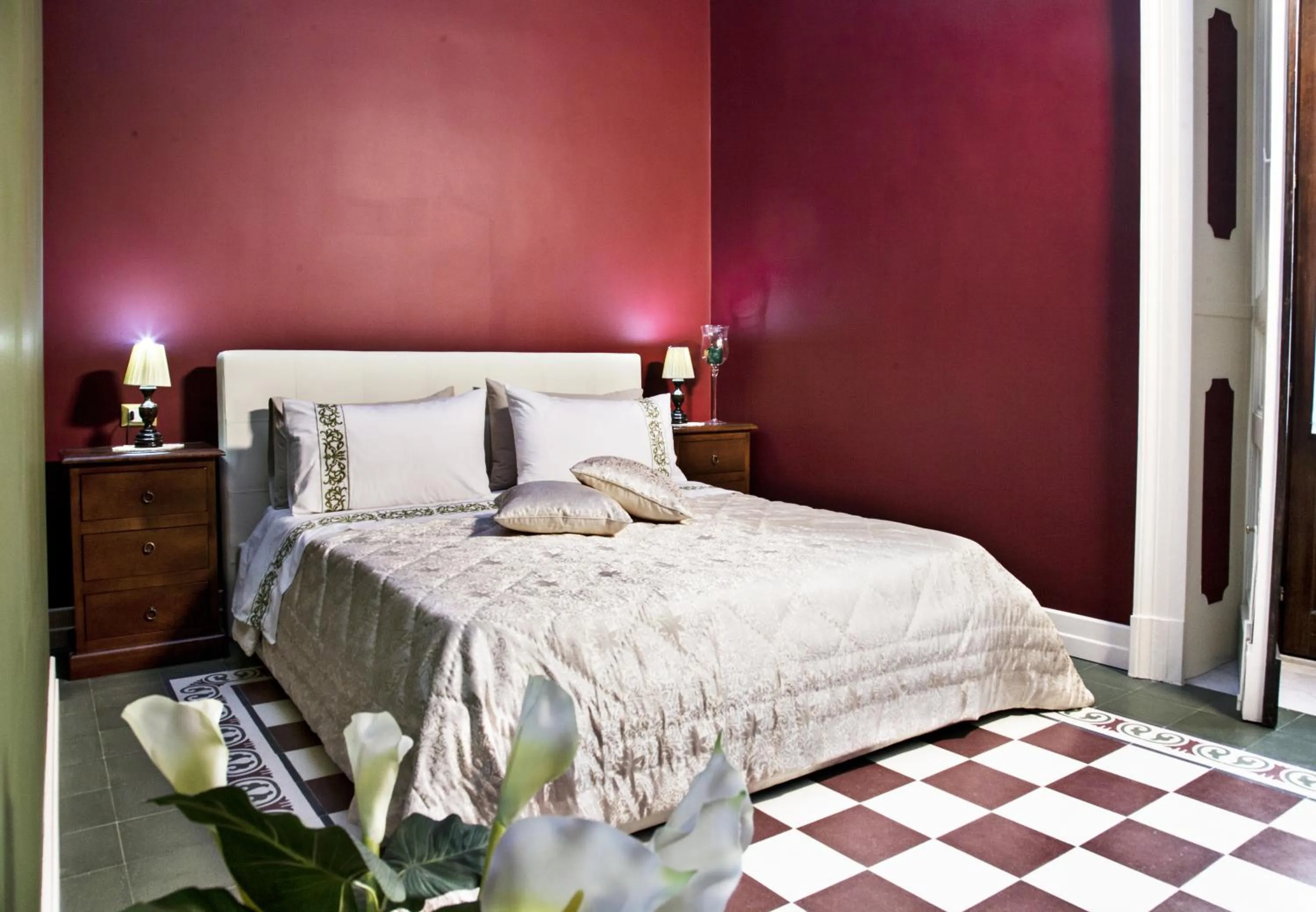 Decorative detail, Bed in Art Fashion House Luxury Rooms