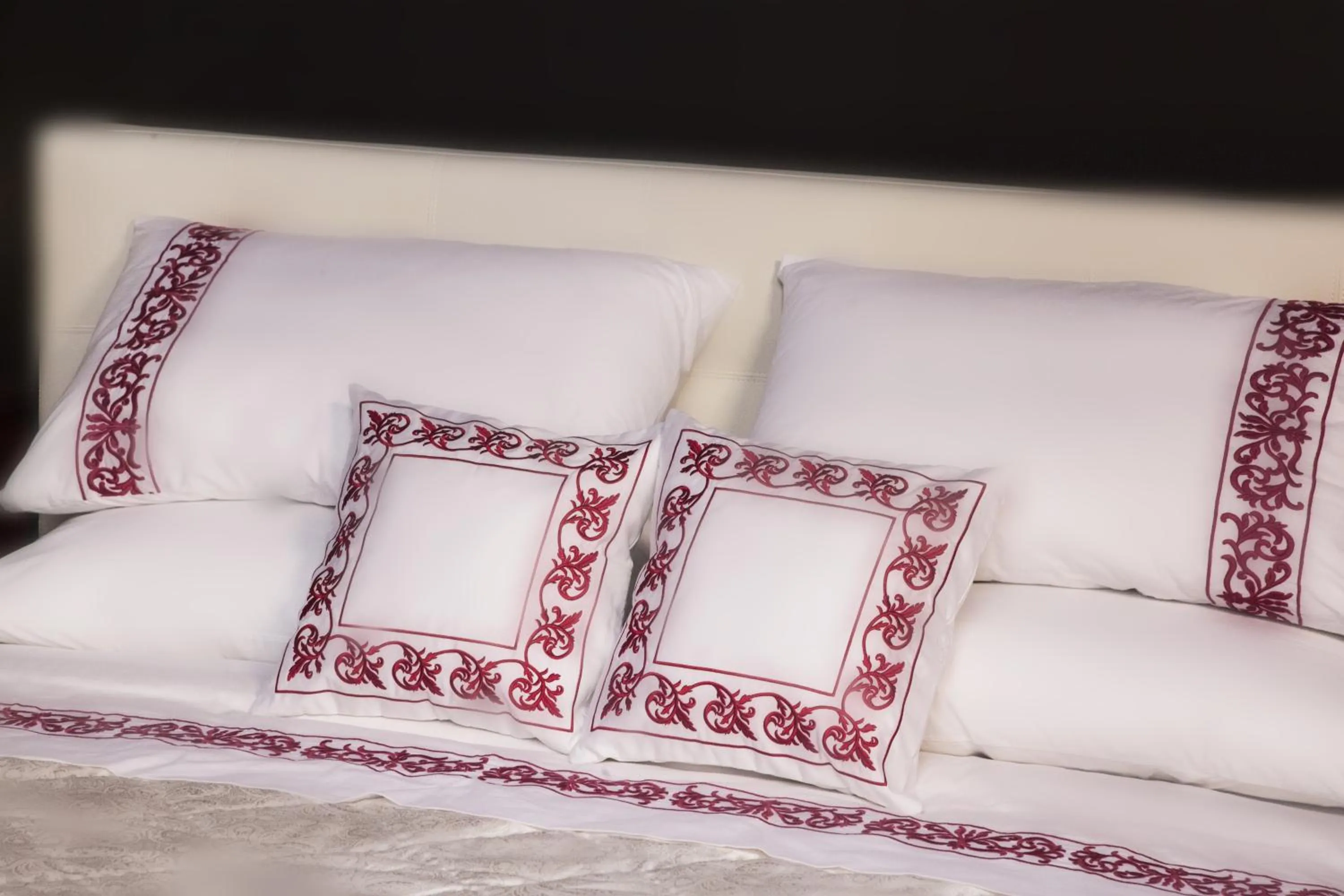 Other, Bed in Art Fashion House Luxury Rooms