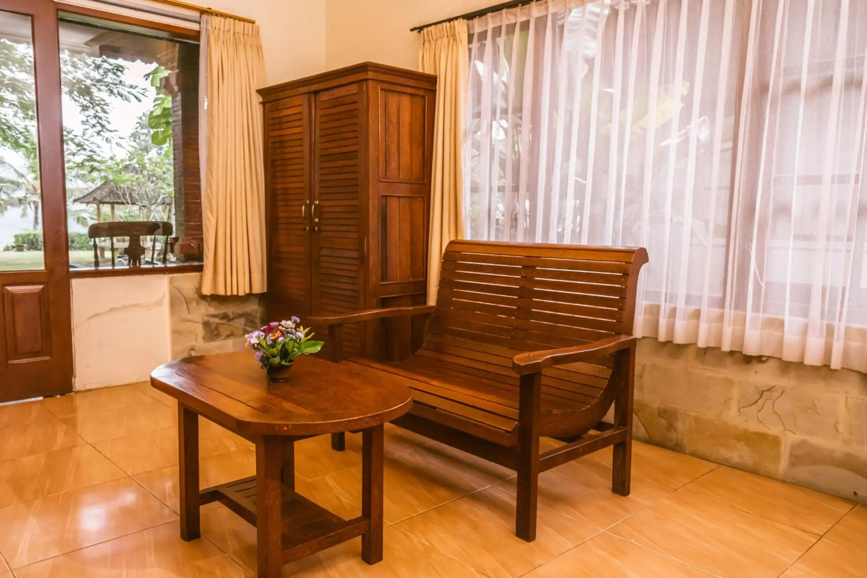 Mahagiri Resort & Restaurant Mahagiri Resort & Restaurant