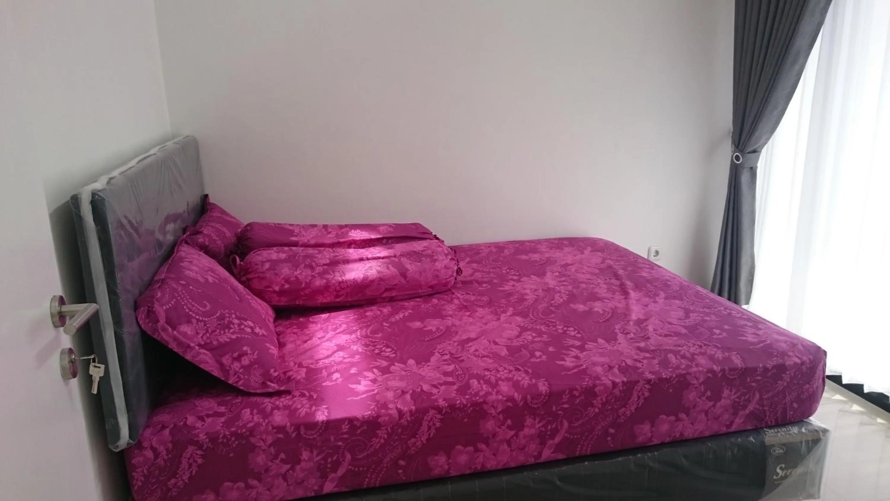 Bed in Villa Frengky