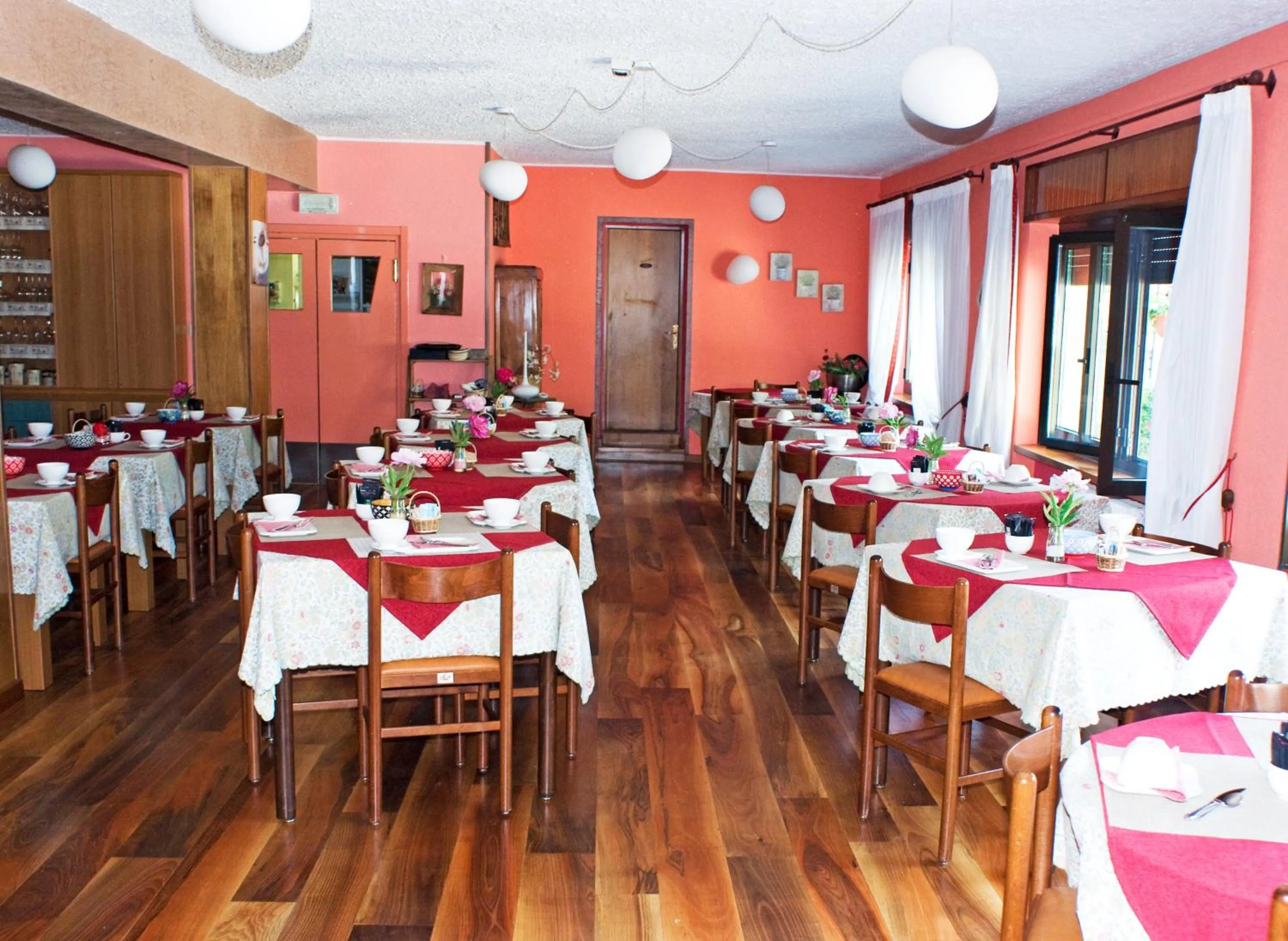 Restaurant/places to eat in Hotel Filey