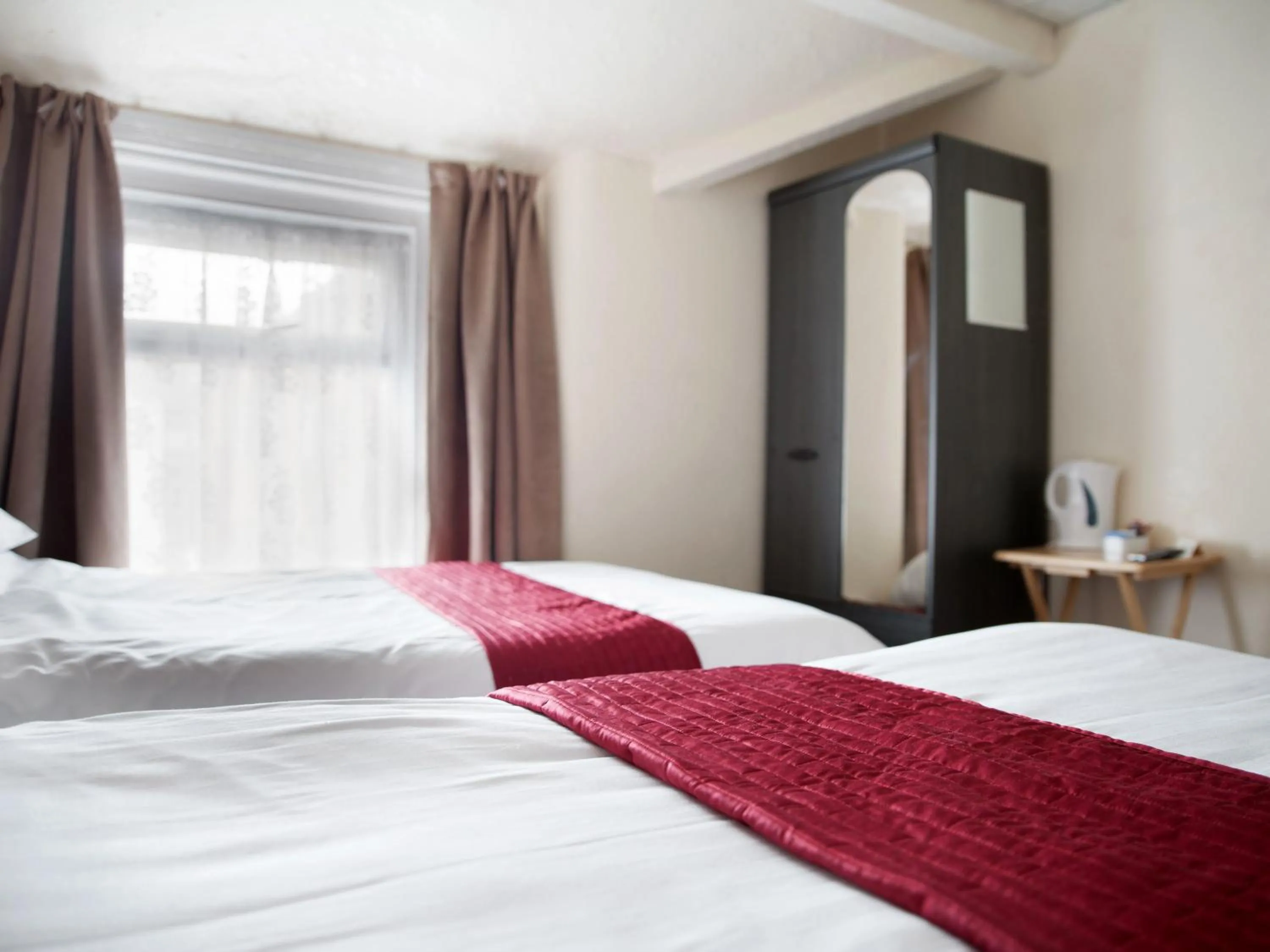 Bed in The Glyndale Hotel
