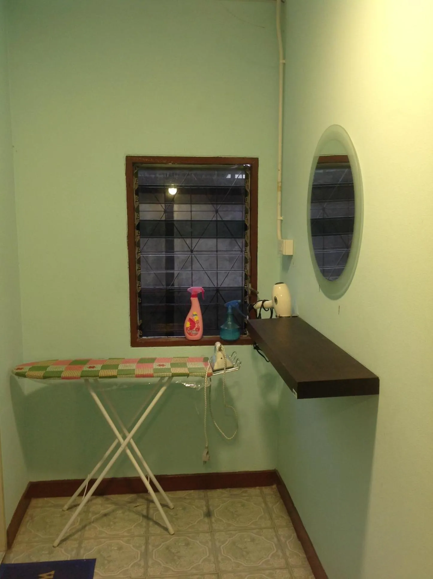 Decorative detail in Nang Ta Yon @ Ban Thap Chang Hostel