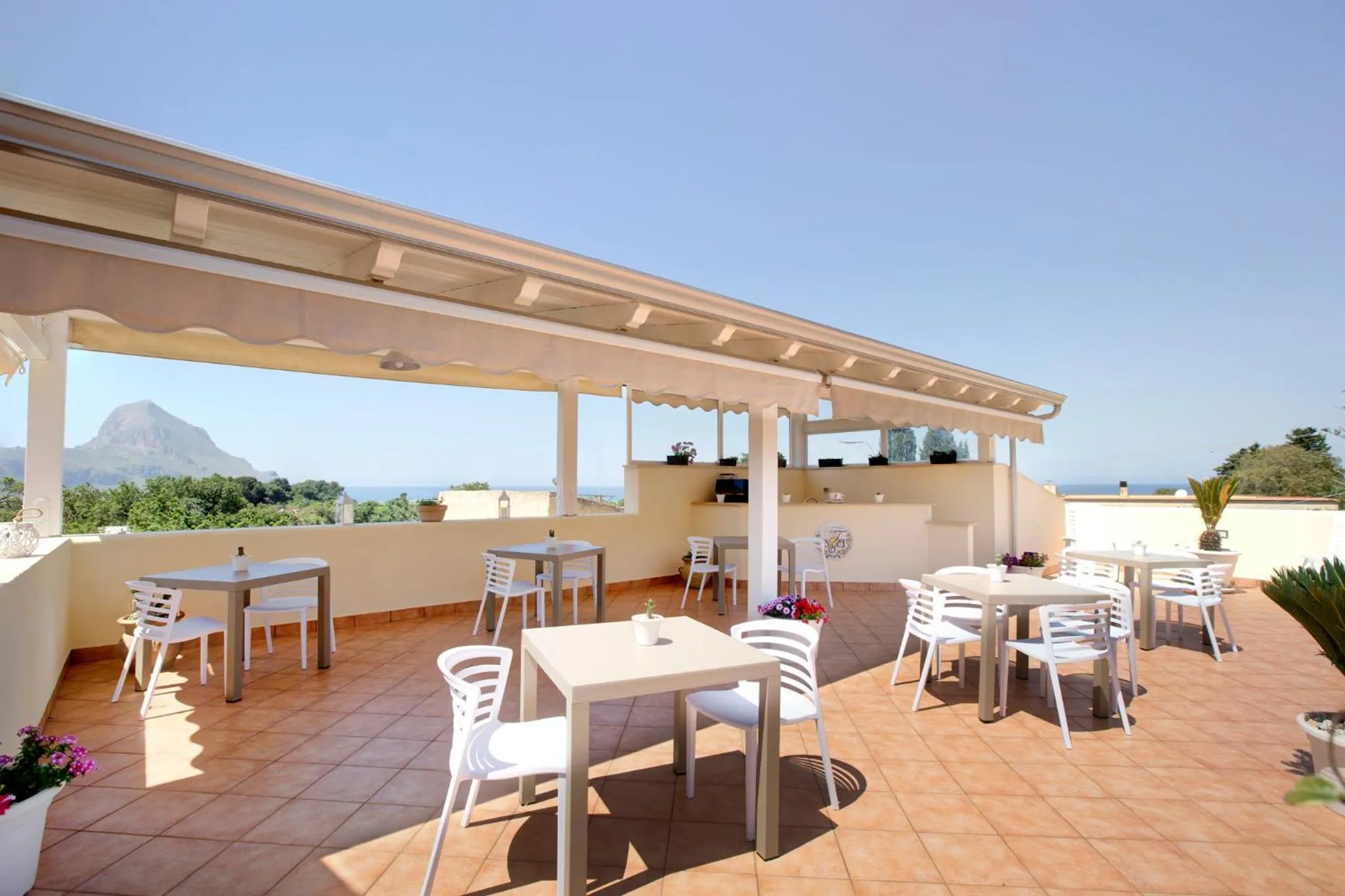 Property building in Cala di Ponente