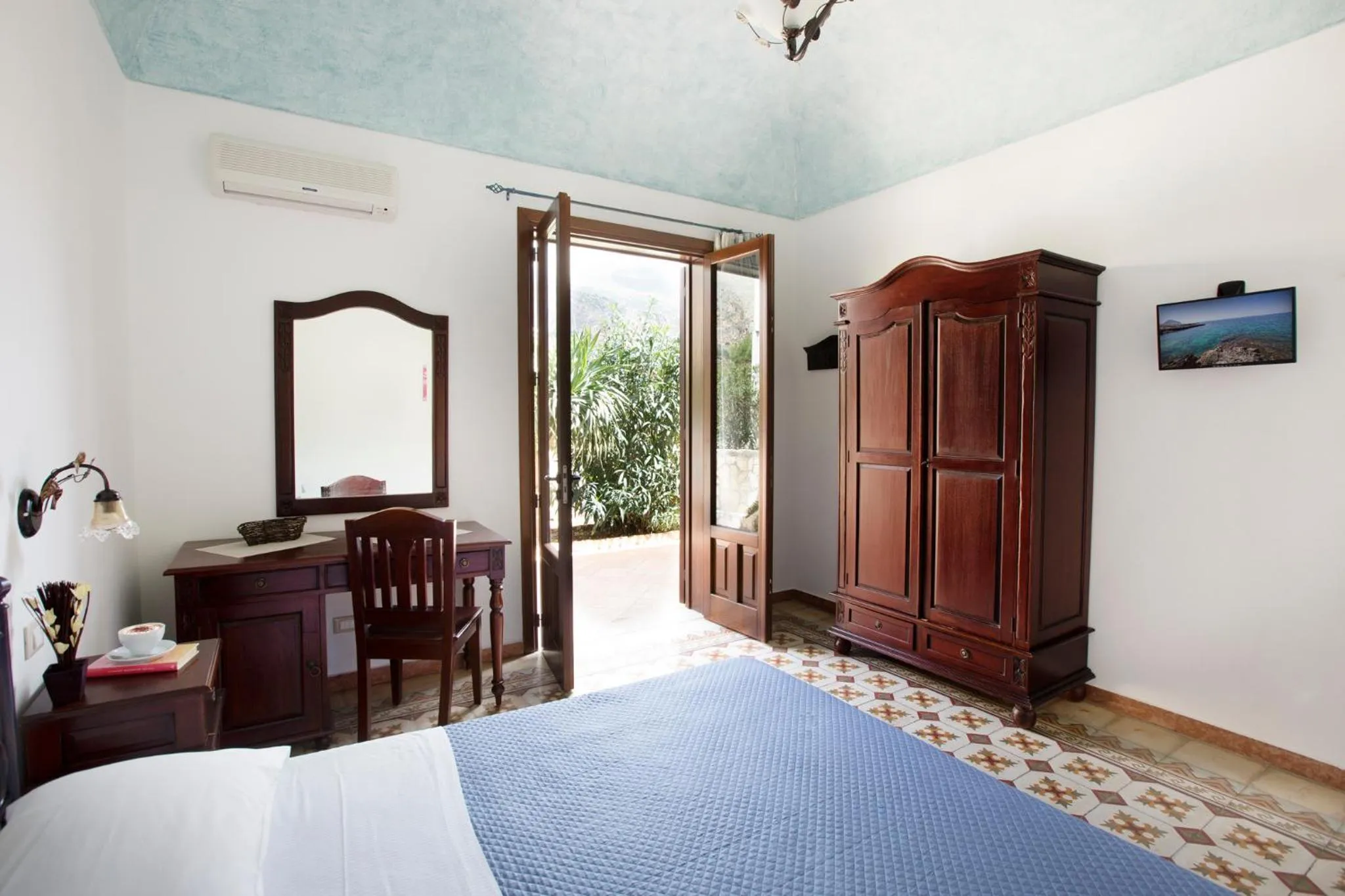 Bed in Cala di Ponente