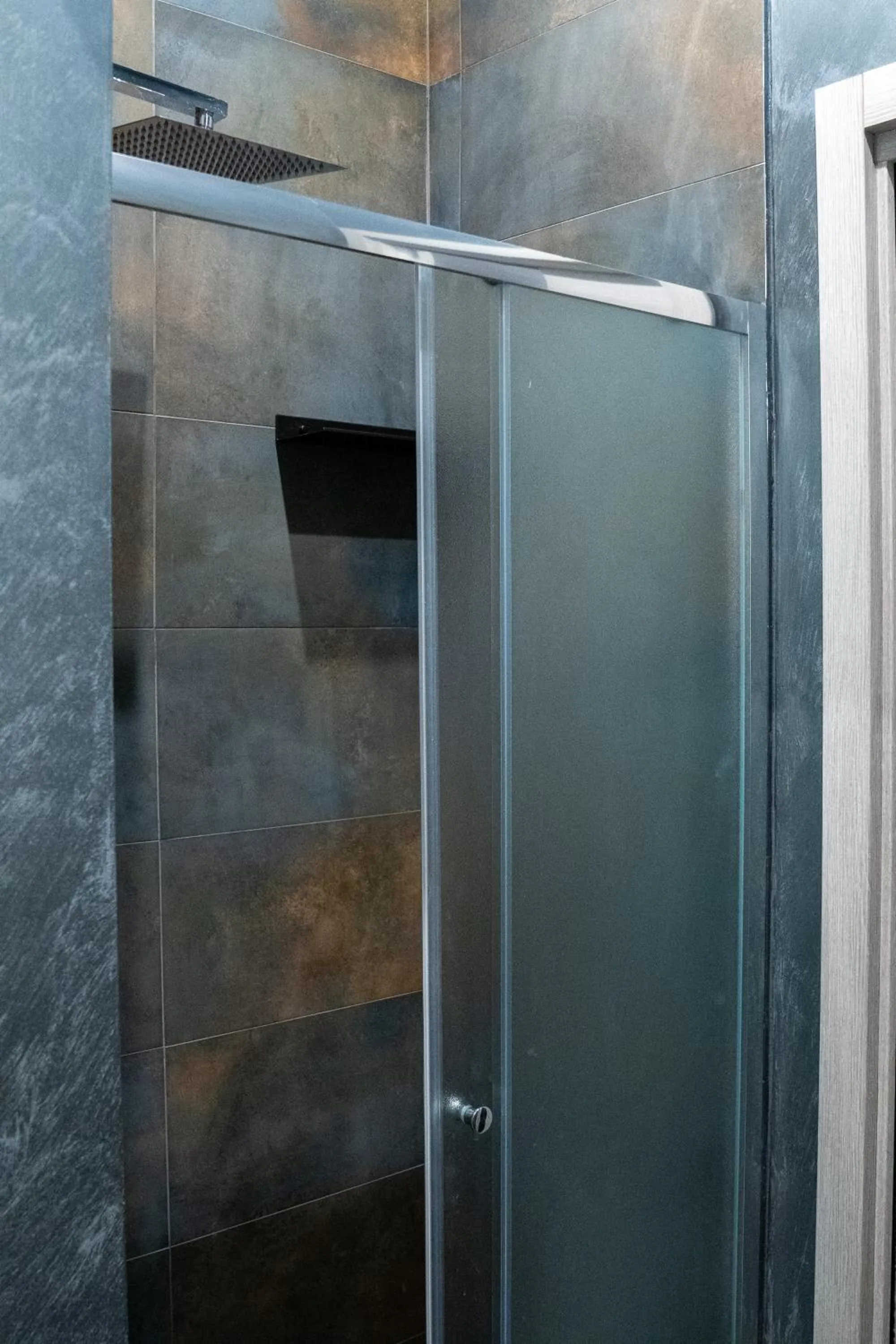 Shower in Flyresidence - Municipio - Toledo