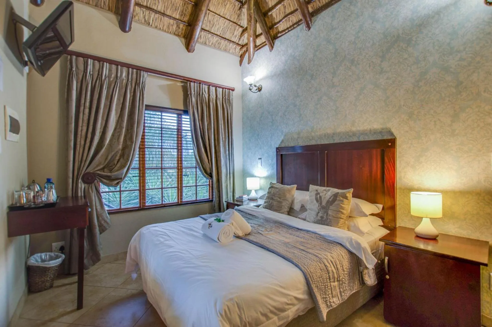 Photo of the whole room, Bed in Kassaboera Lodge