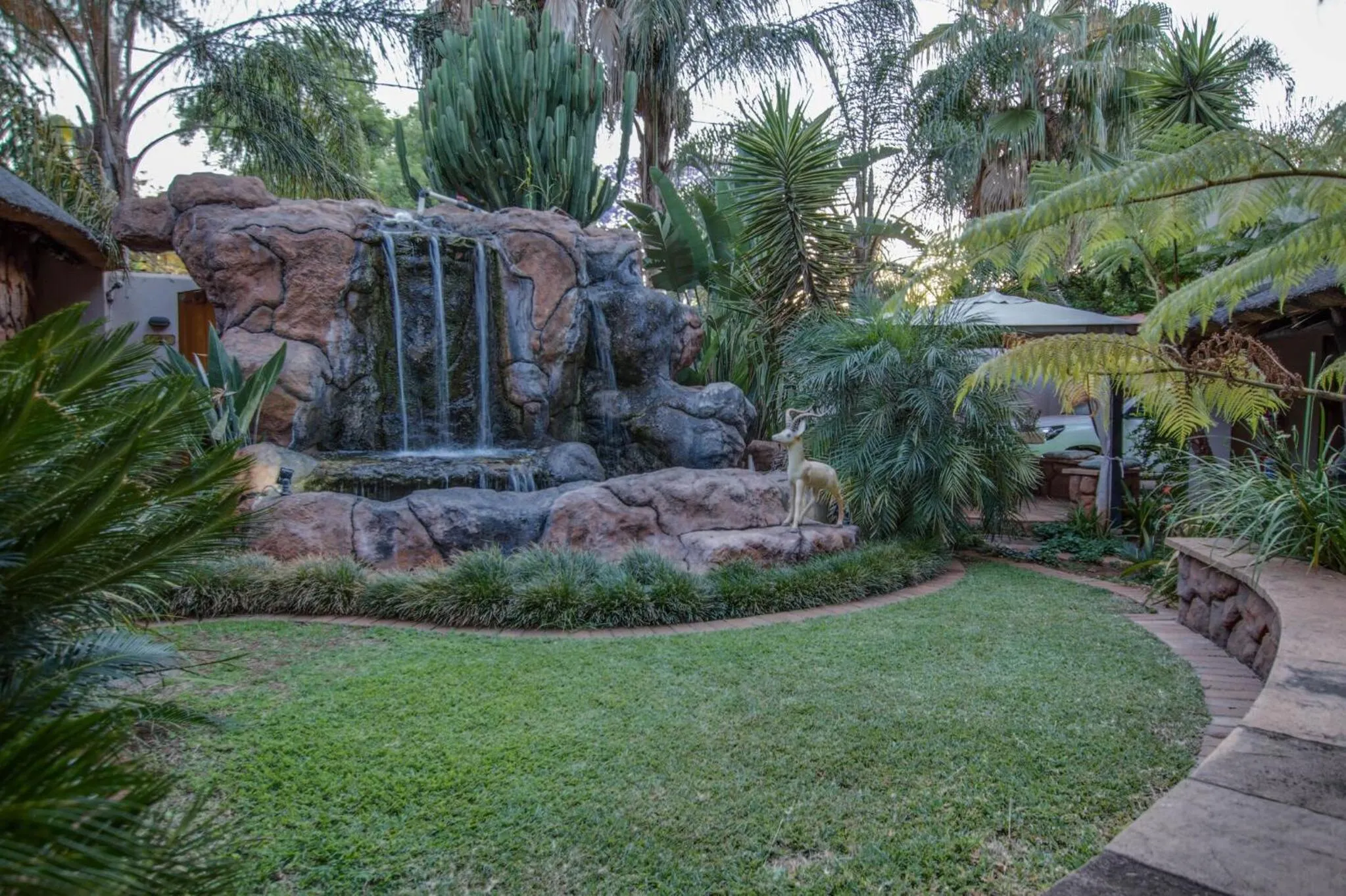 Garden view in Kassaboera Lodge