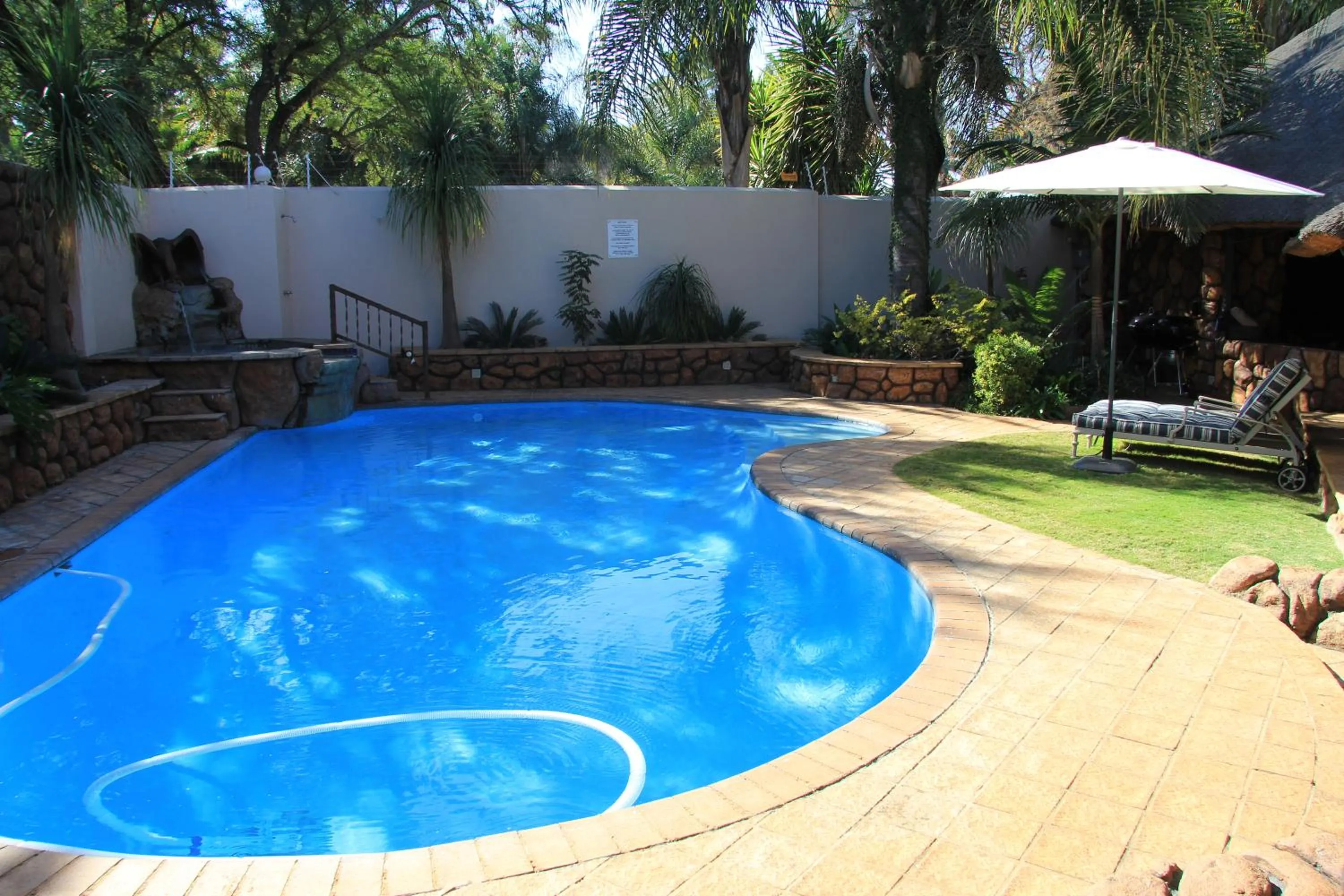 Swimming pool in Kassaboera Lodge