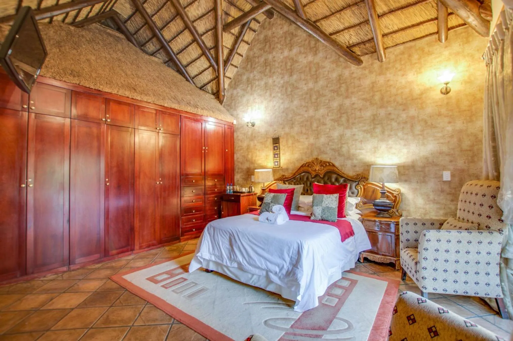 Photo of the whole room, Bed in Kassaboera Lodge