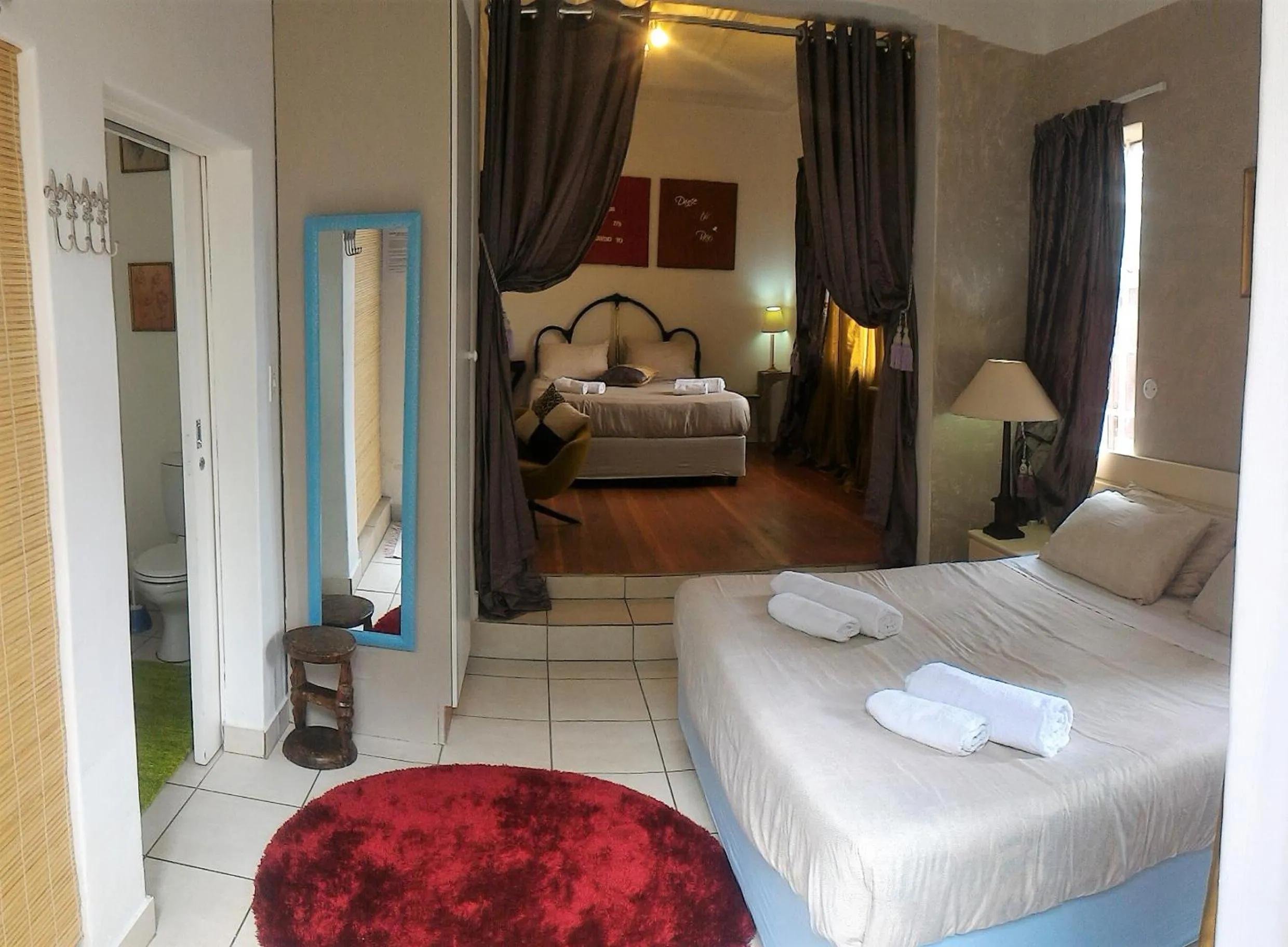 Photo of the whole room, Bed in Westmoreland Lodge