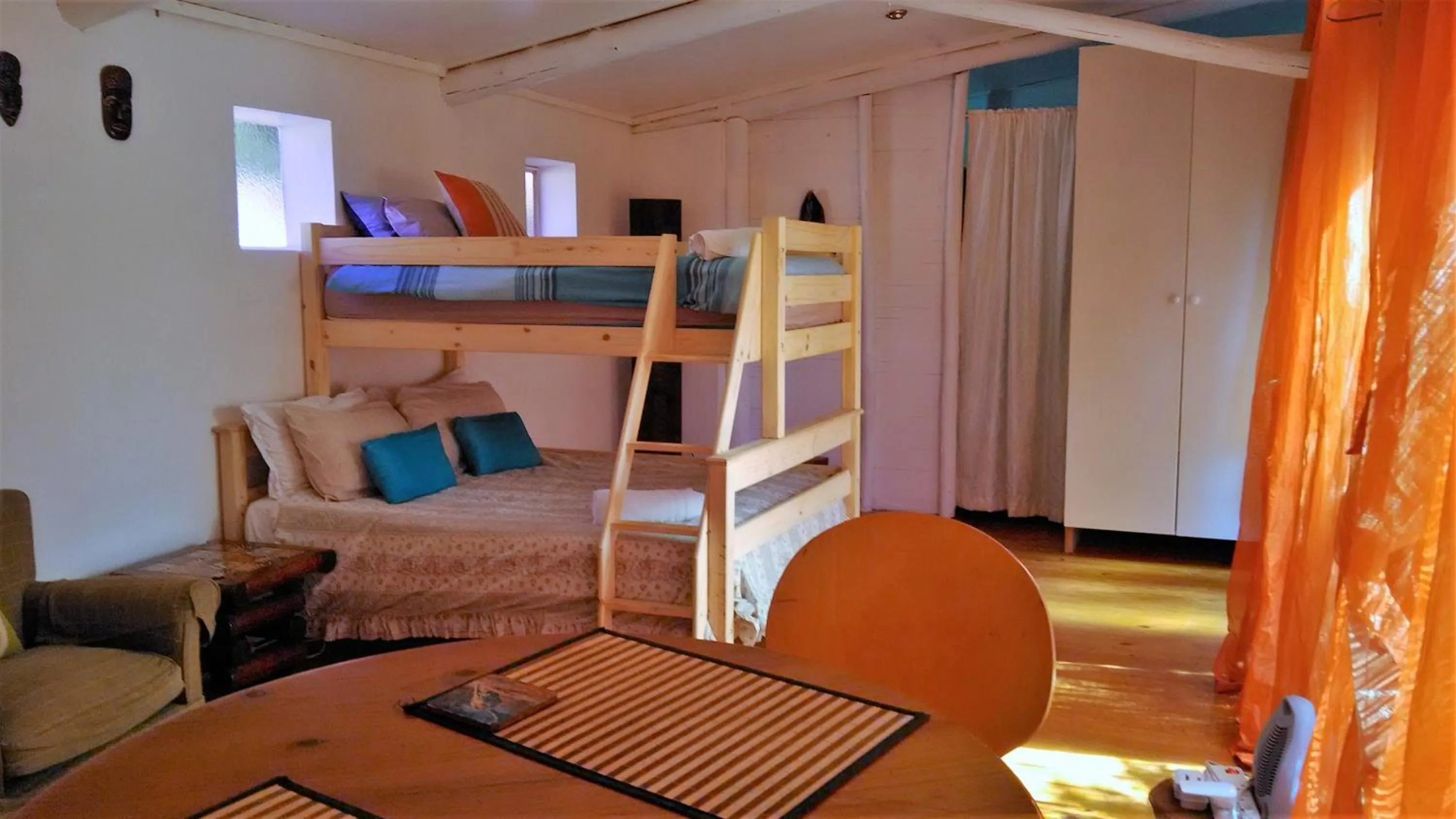 Bedroom, Bed in Westmoreland Lodge