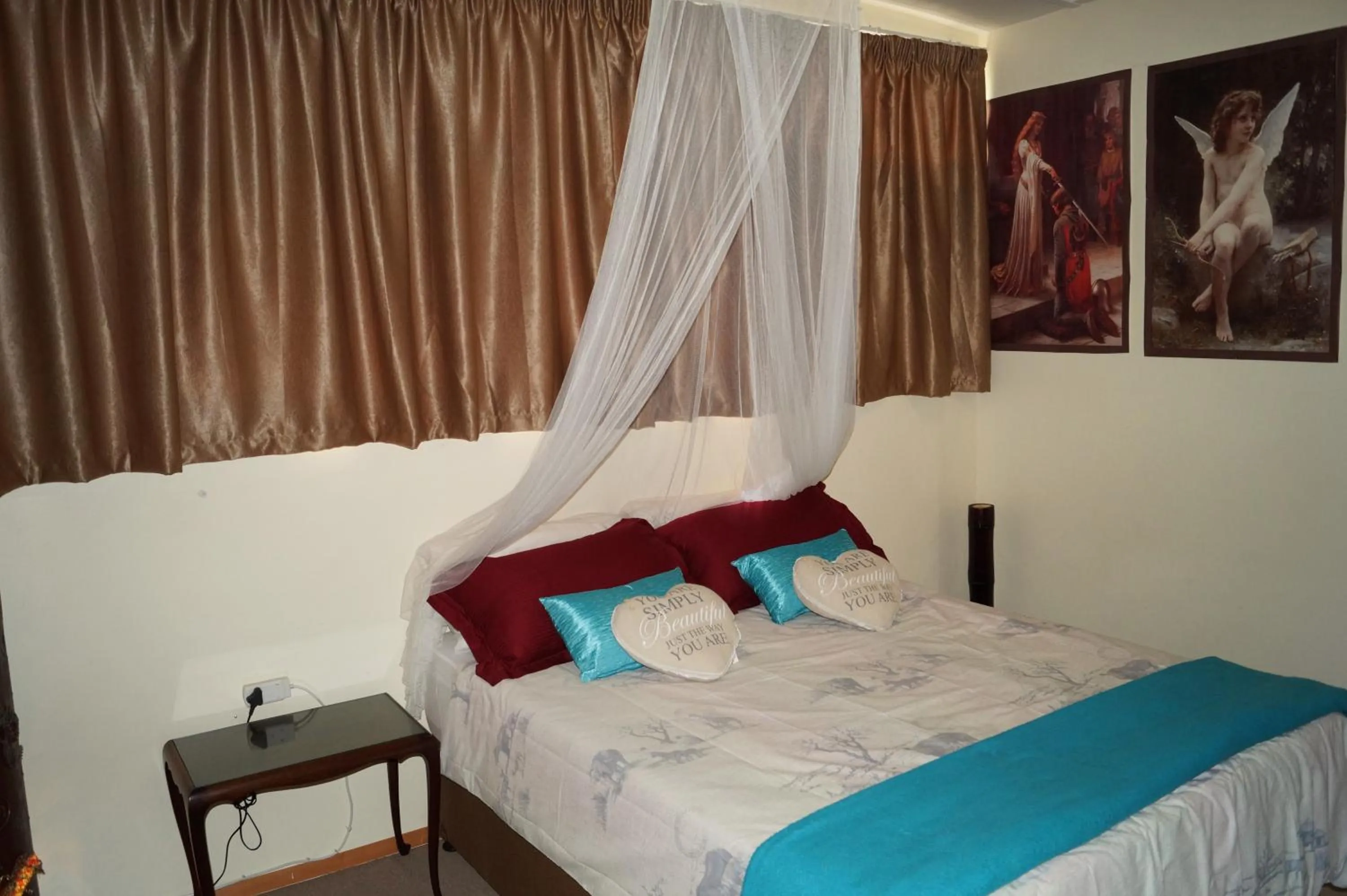 Bedroom, Bed in Westmoreland Lodge