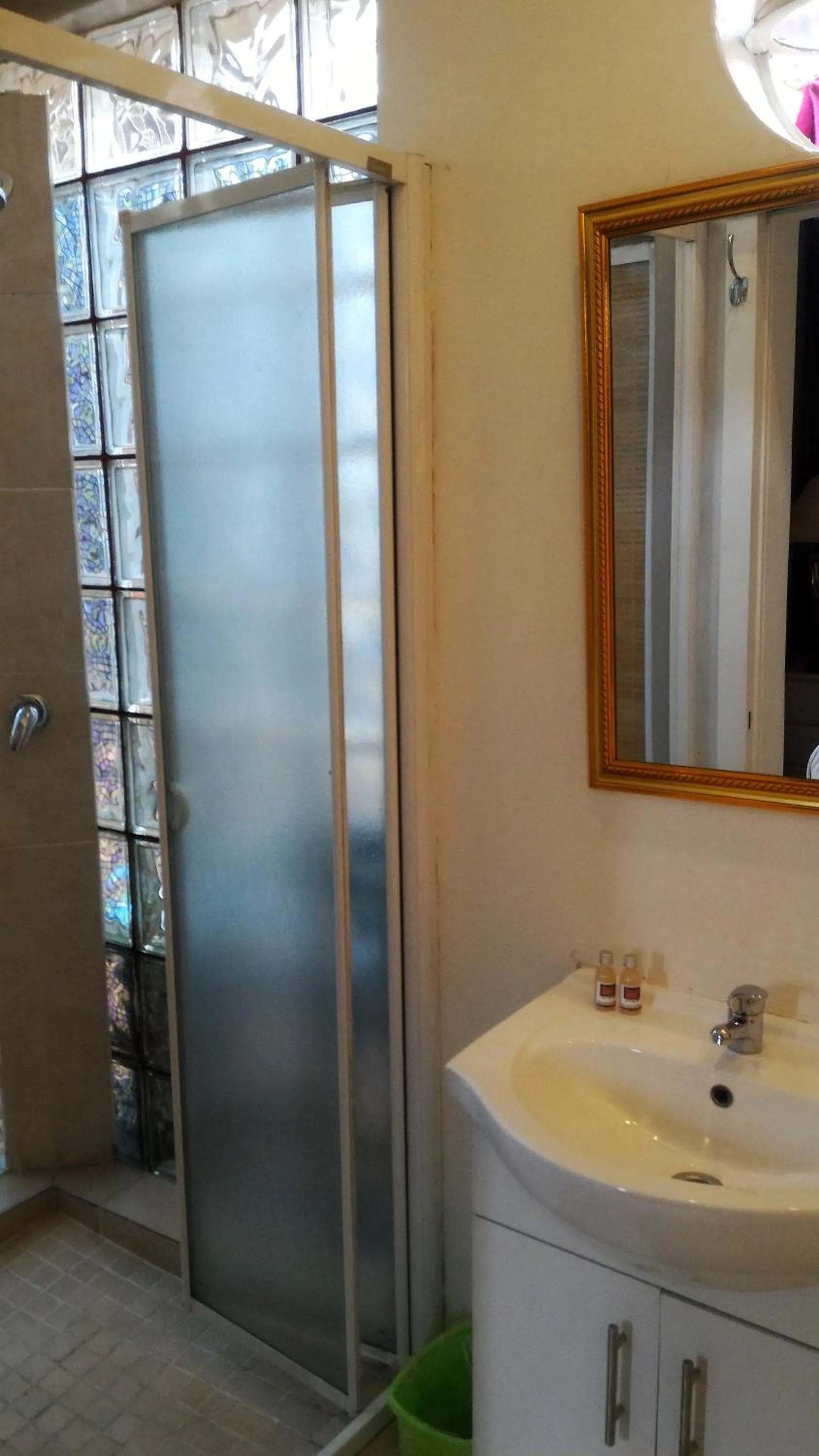 Bathroom in Westmoreland Lodge