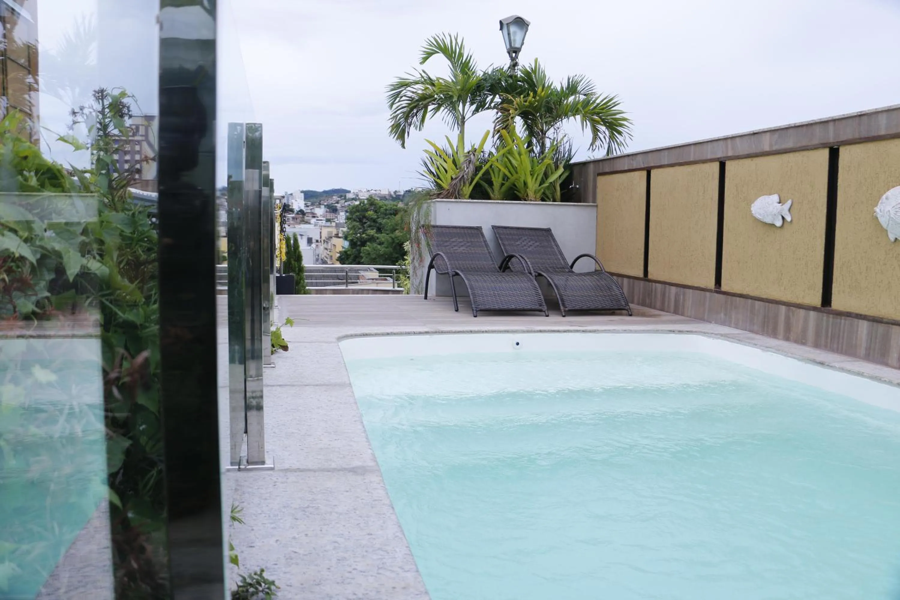 Swimming pool in San Diego Lancaster Teófilo Otoni