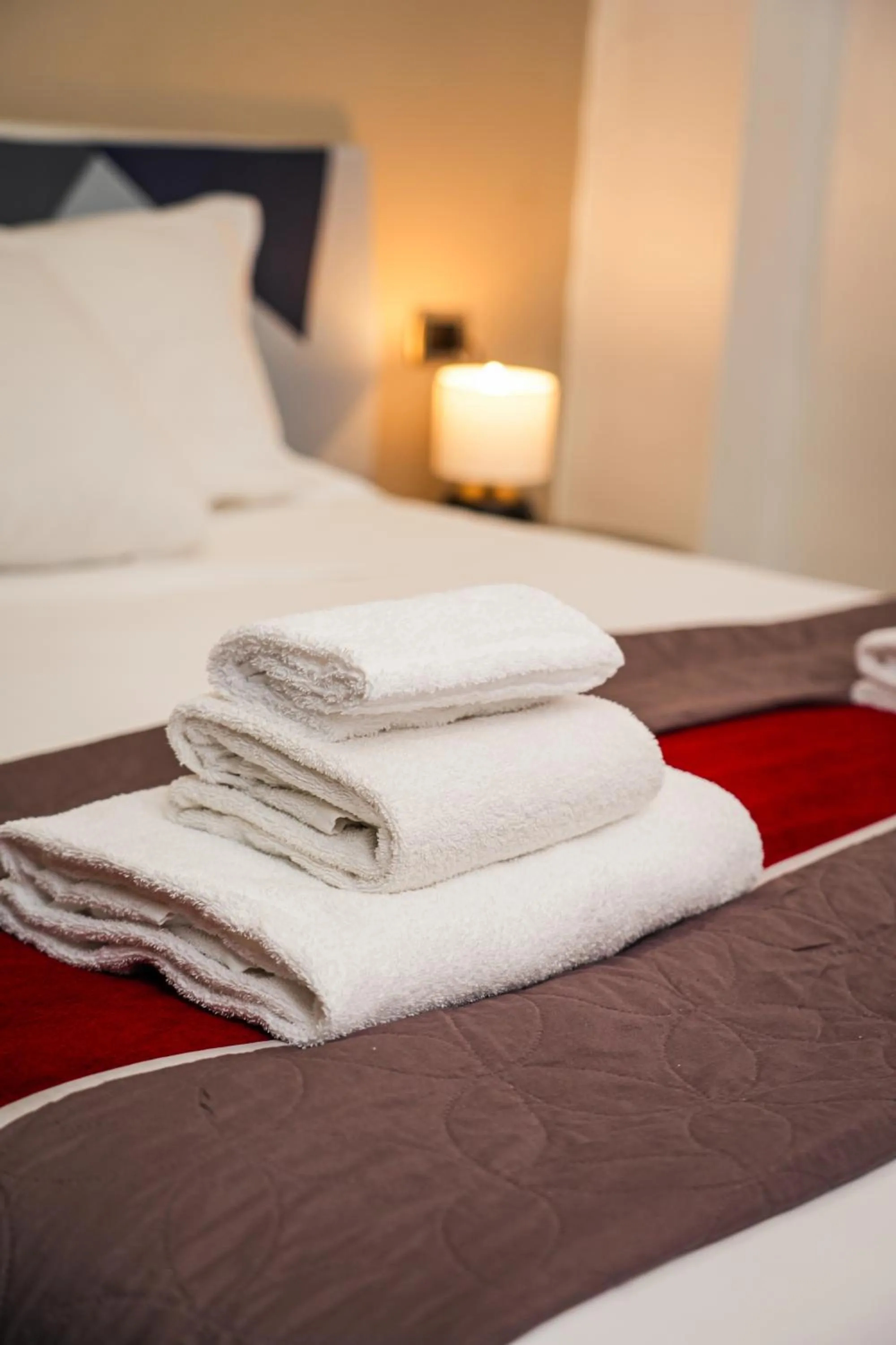 towels, Bed in B&B Paradise