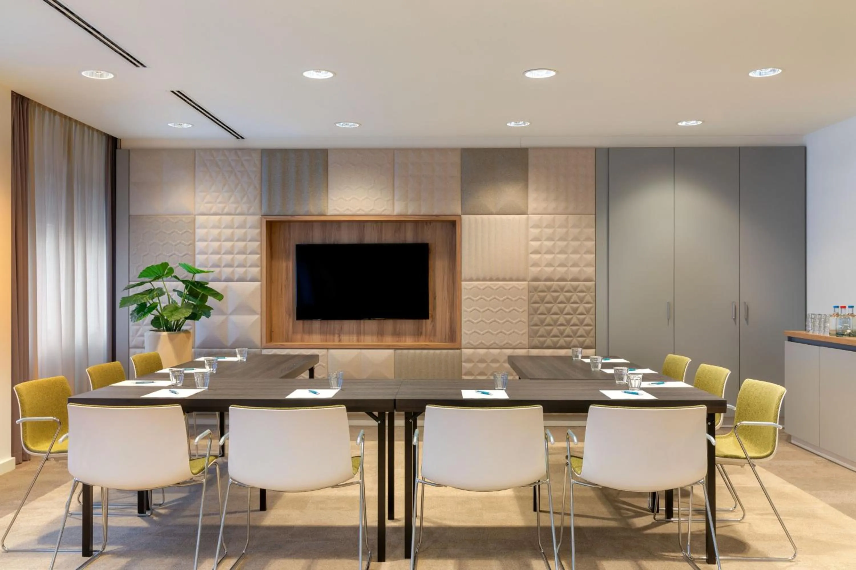 Meeting/conference room in Element Amsterdam