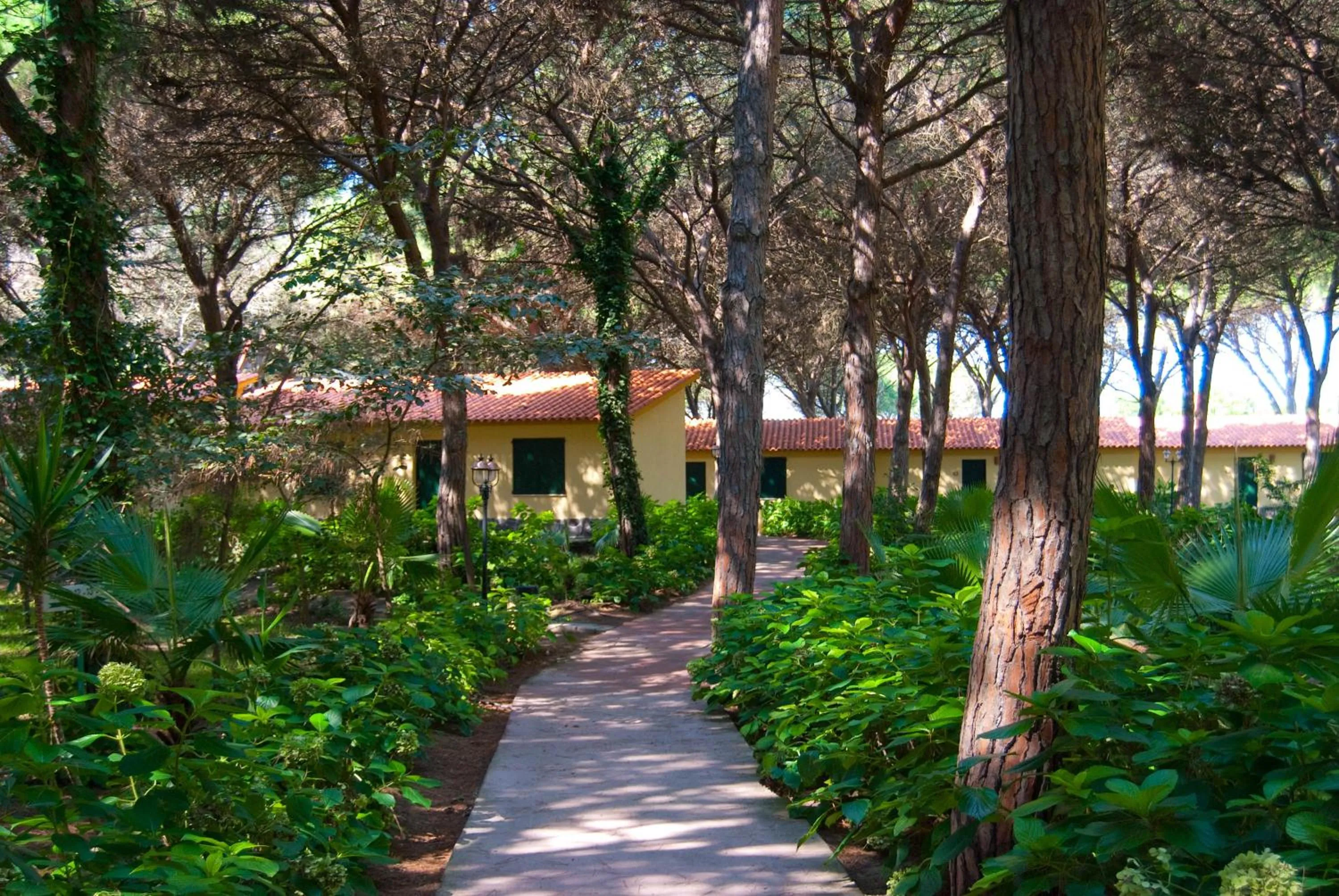 Garden in Horse Country Resort Congress & Spa - Hotel Ribot