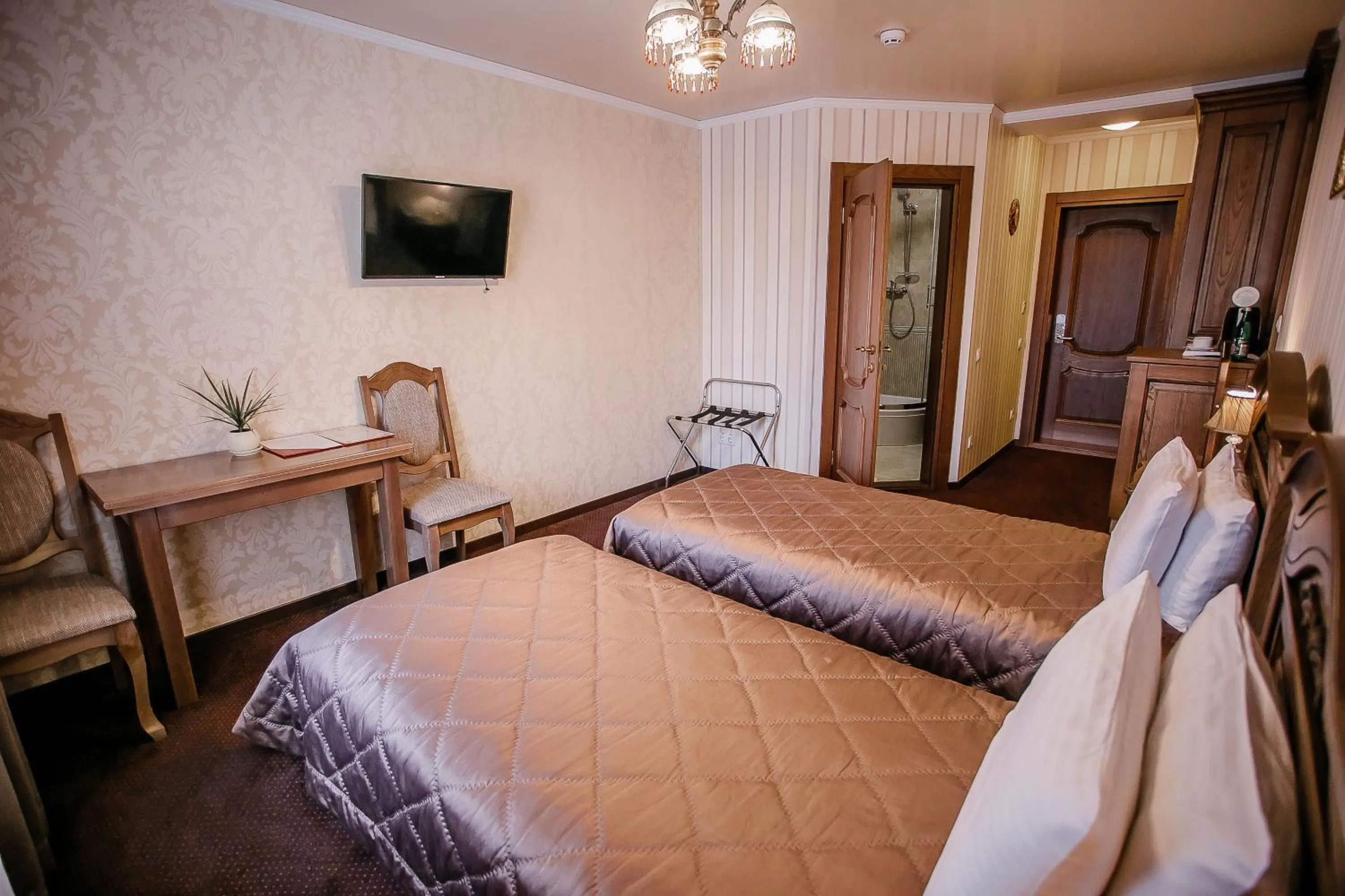 Photo of the whole room, Bed in Aristokrat