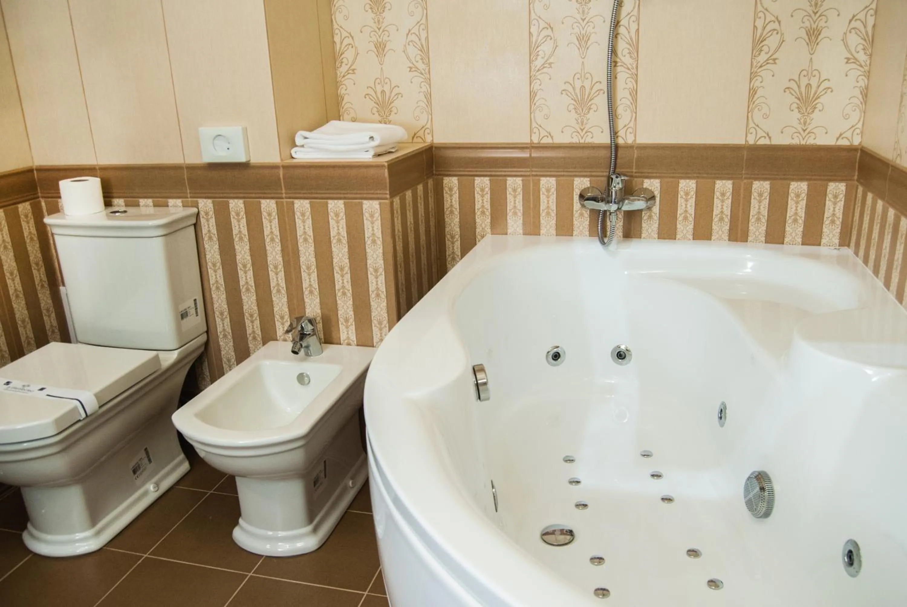 Shower in Aristokrat