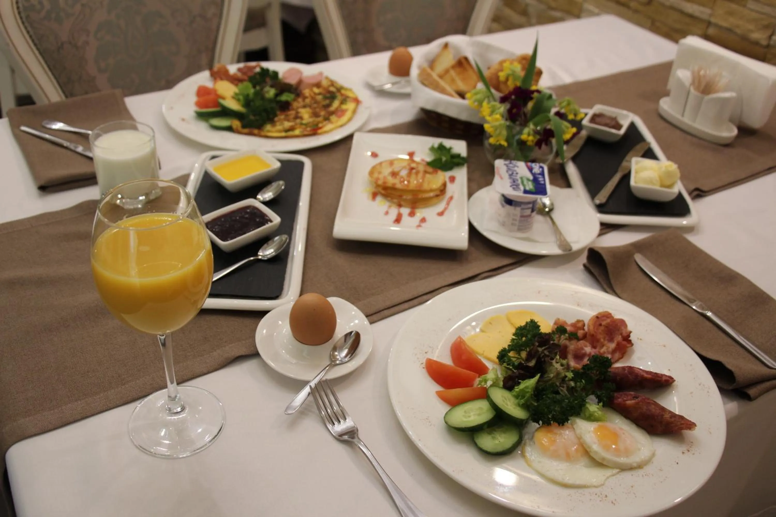 Continental breakfast in Aristokrat