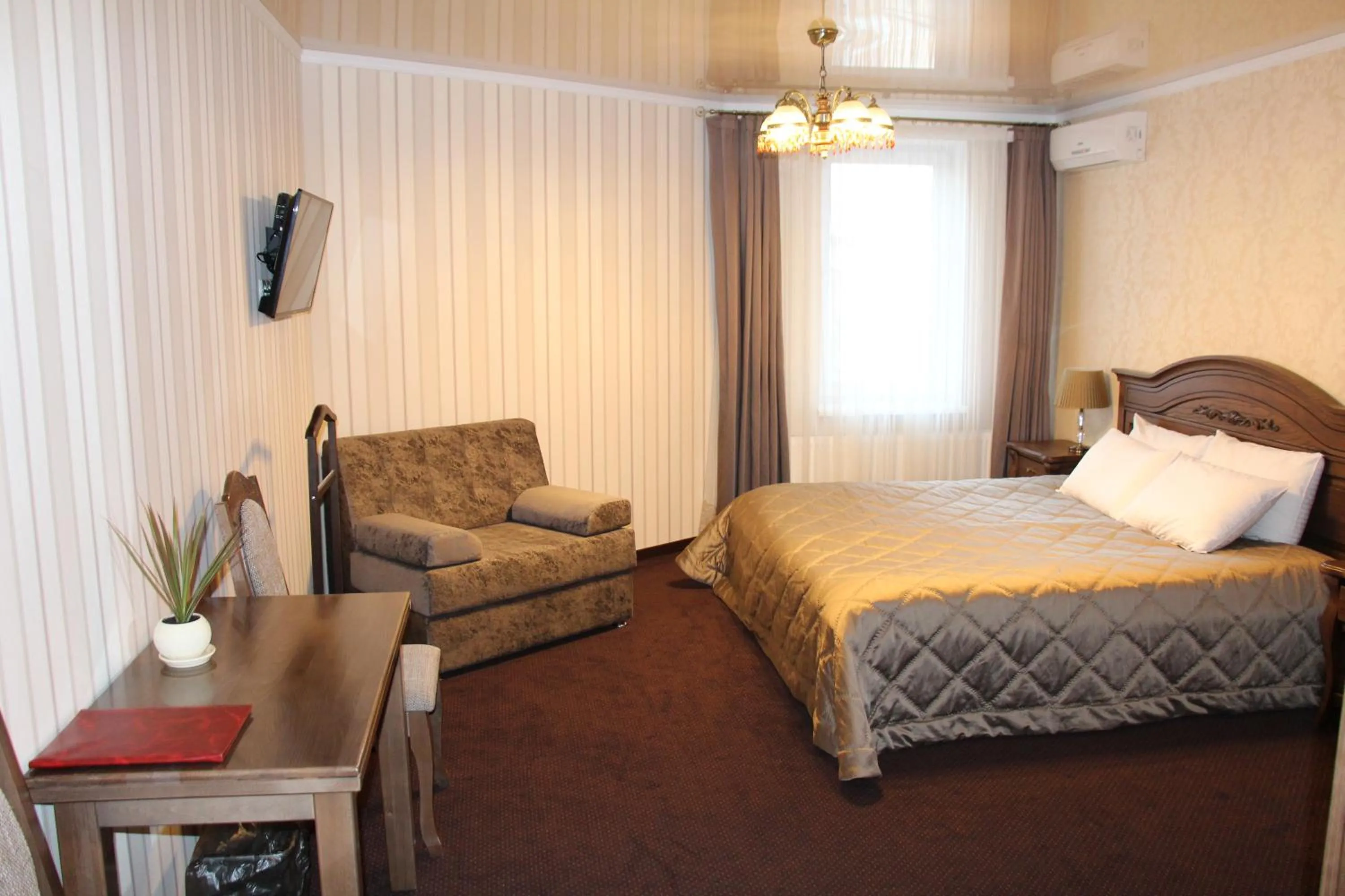 Photo of the whole room, Bed in Aristokrat
