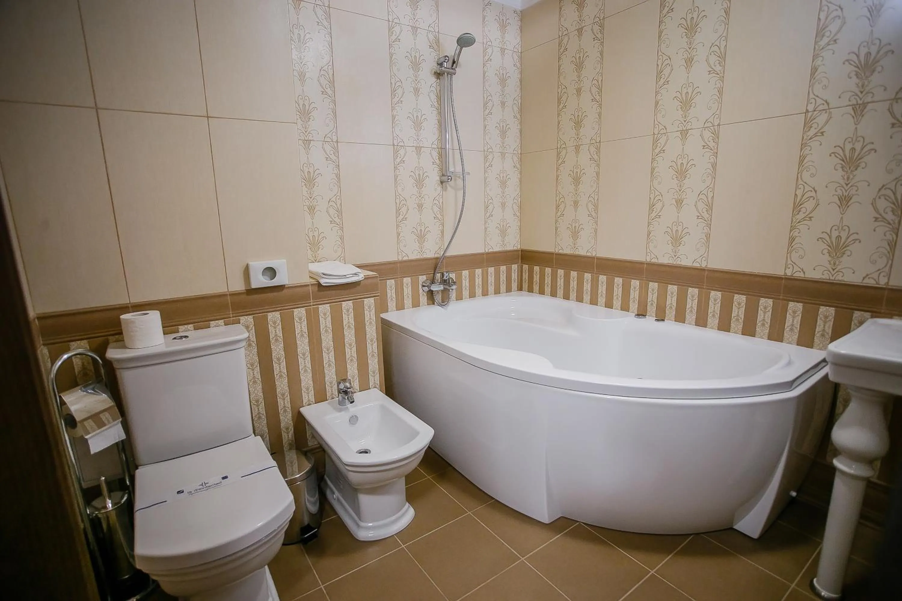 Shower in Aristokrat