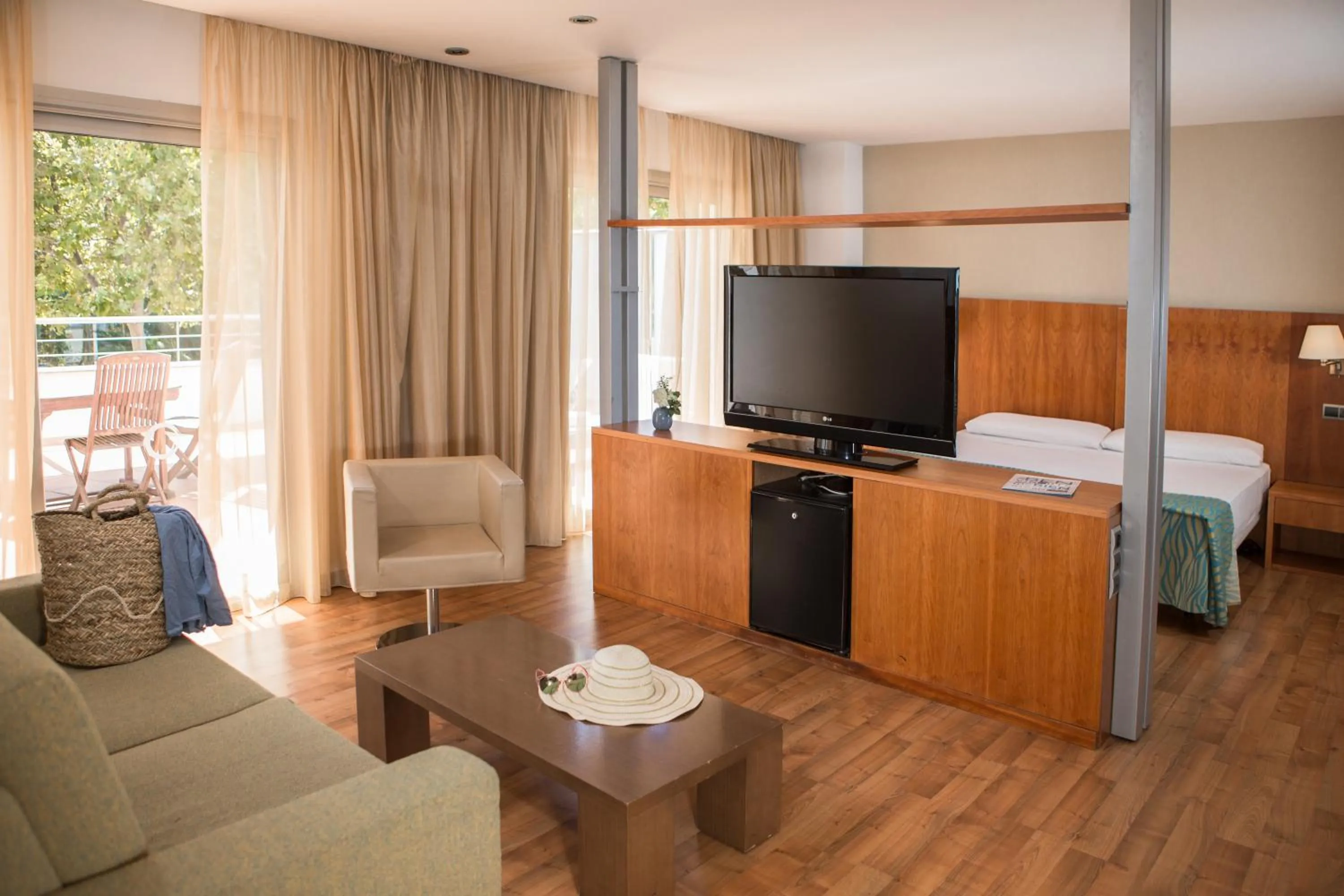 Living room, Bed in RVHotels Nautic Park