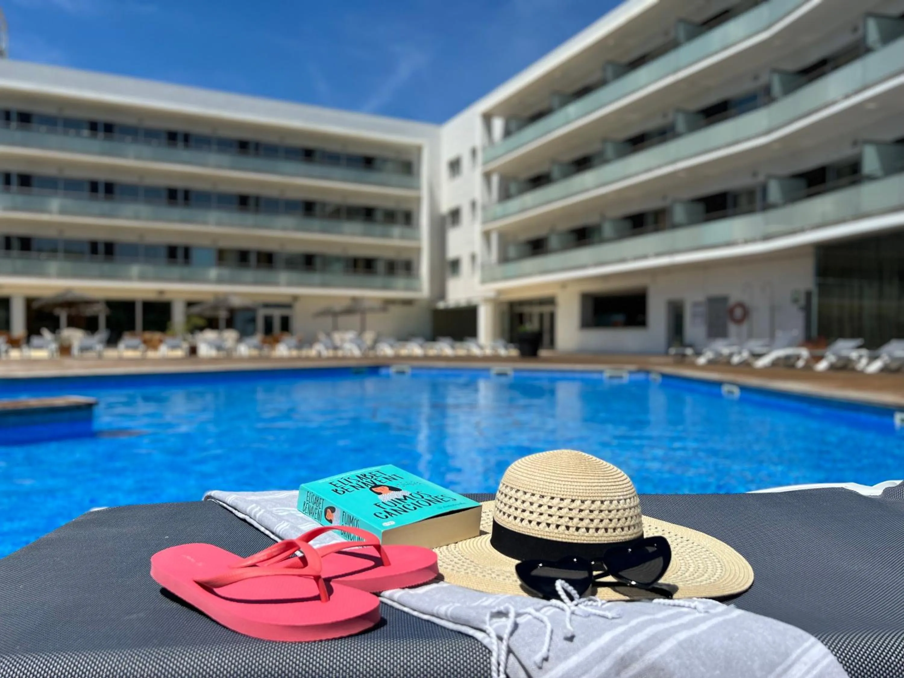 Swimming pool in RVHotels Nautic Park