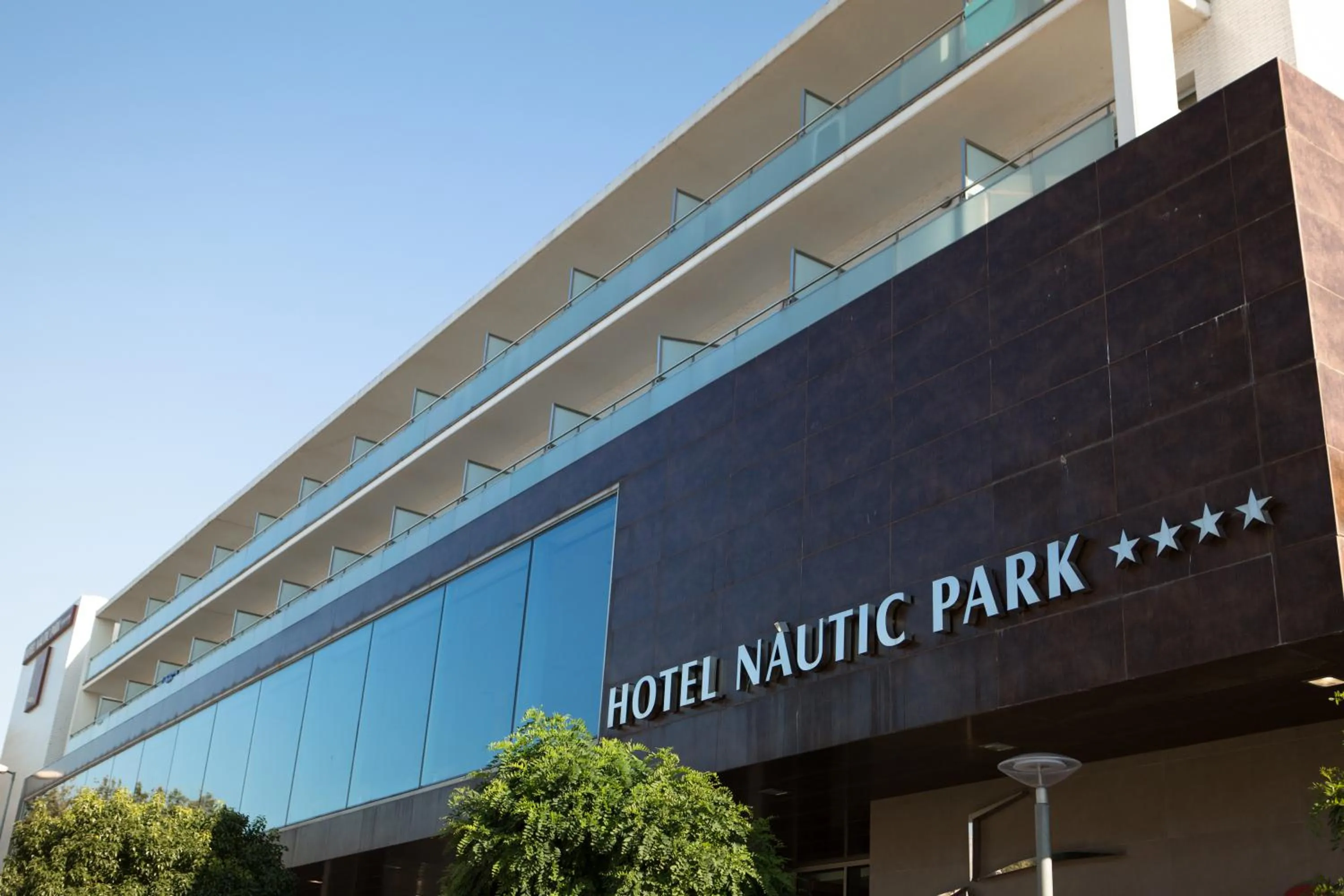Facade/entrance in RVHotels Nautic Park