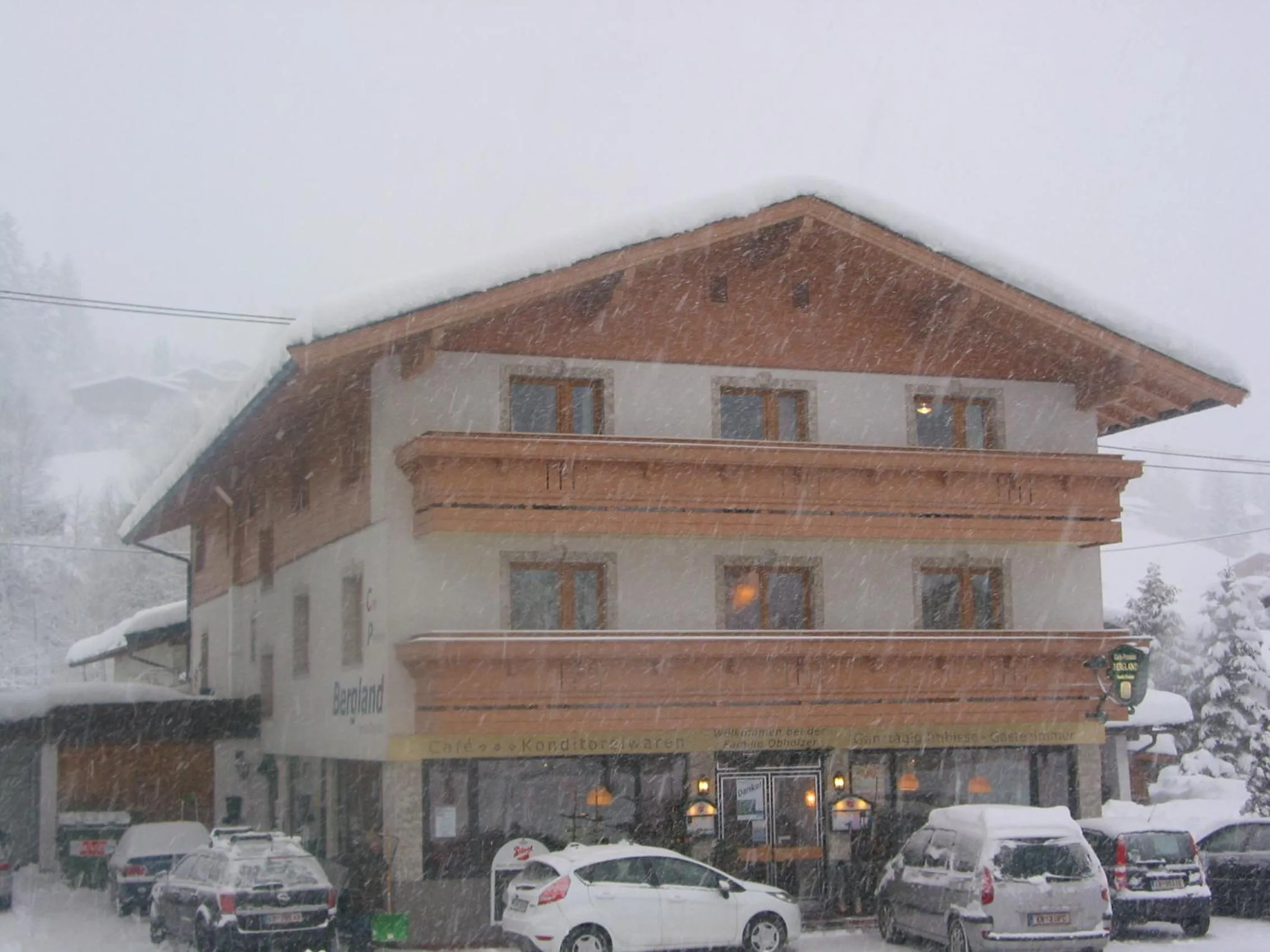 Property building in Haus Bergland