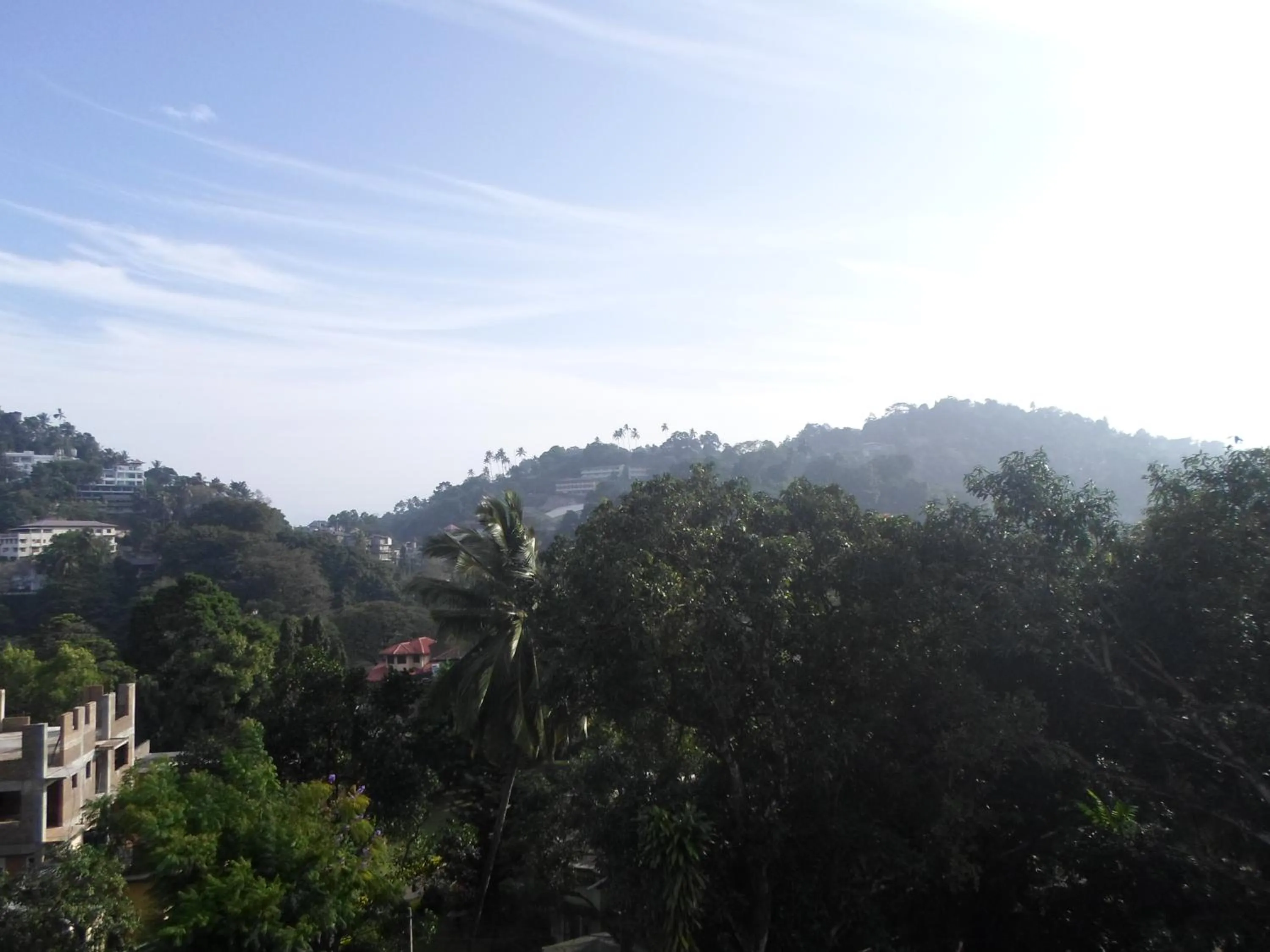Mountain view in King Of Kandy