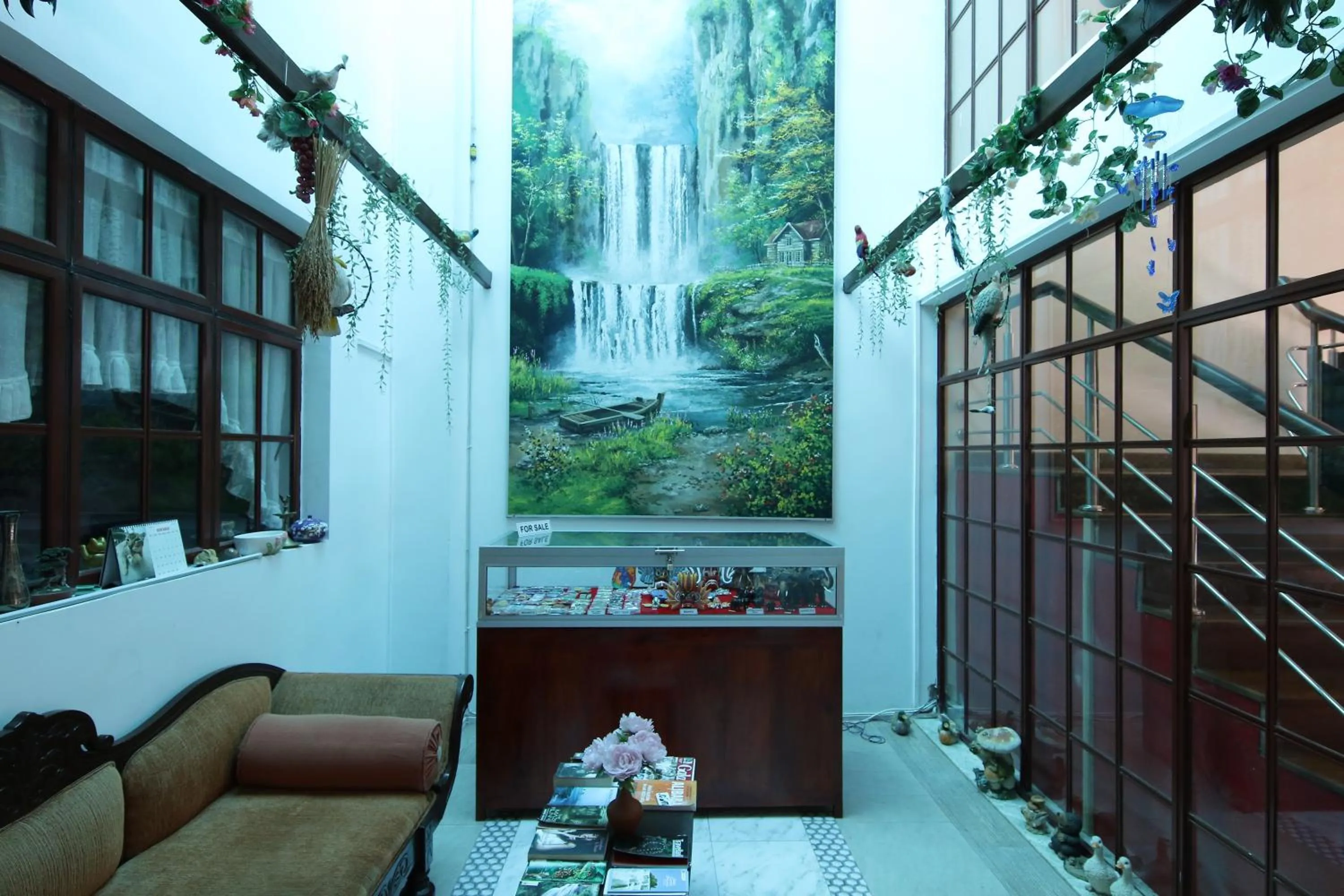 On-site shops in King Of Kandy