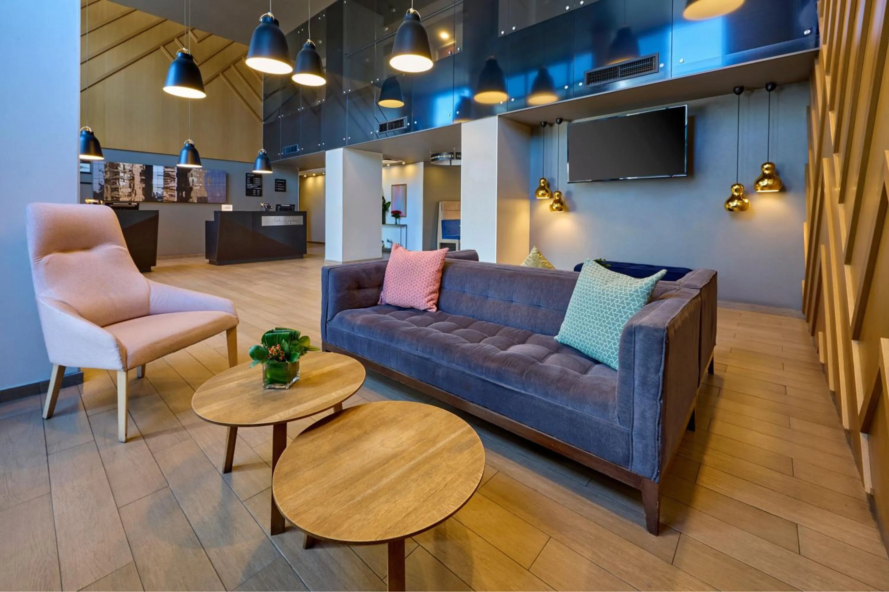 Lobby or reception in City Express Plus by Marriott Ciudad de México Periférico Sur Tlalpan