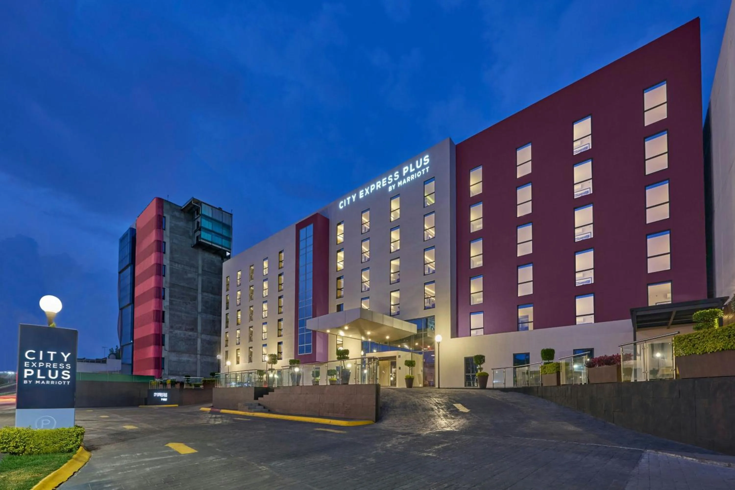 Property building in City Express Plus by Marriott Ciudad de México Periférico Sur Tlalpan