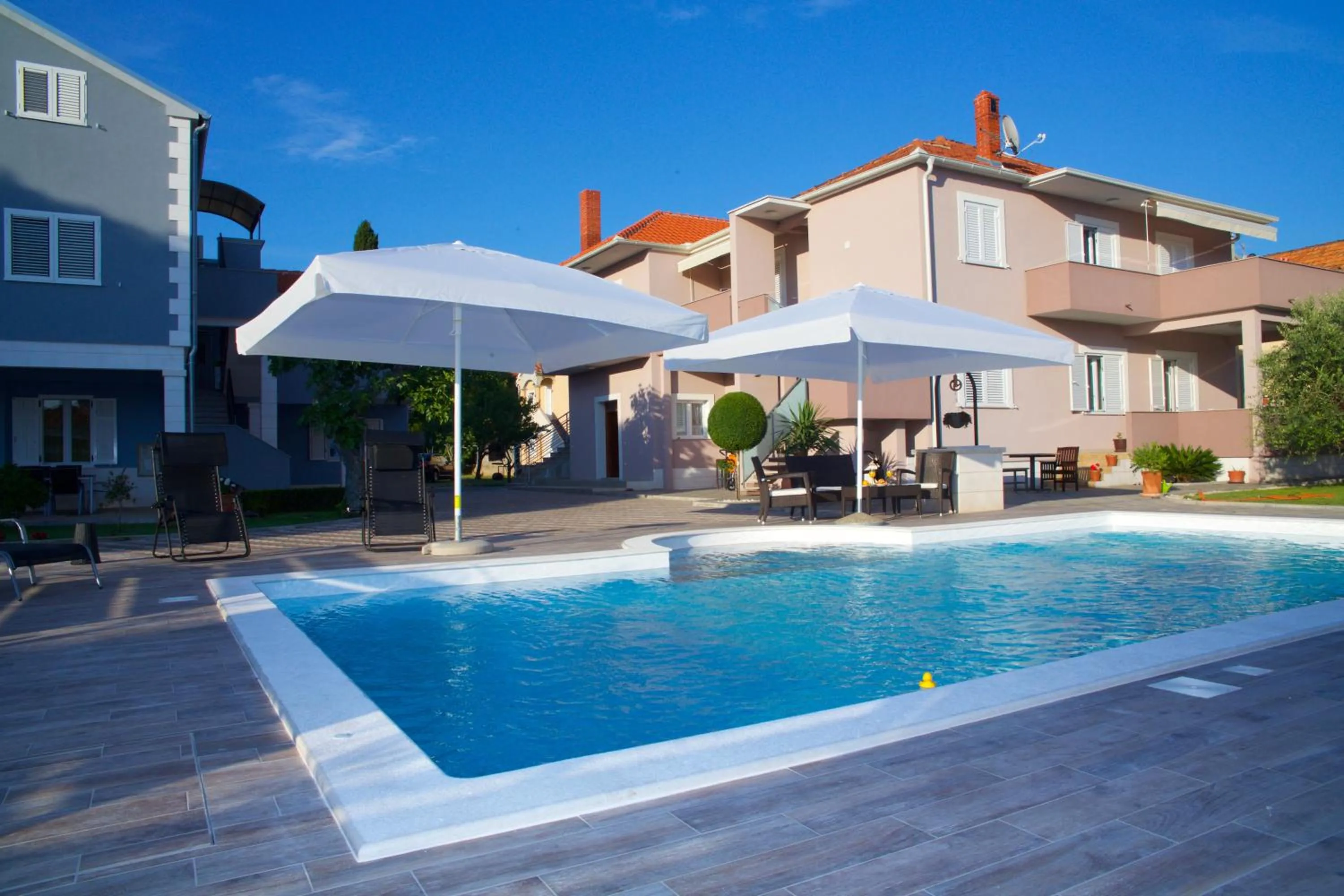 Antonija Apartments with Pool