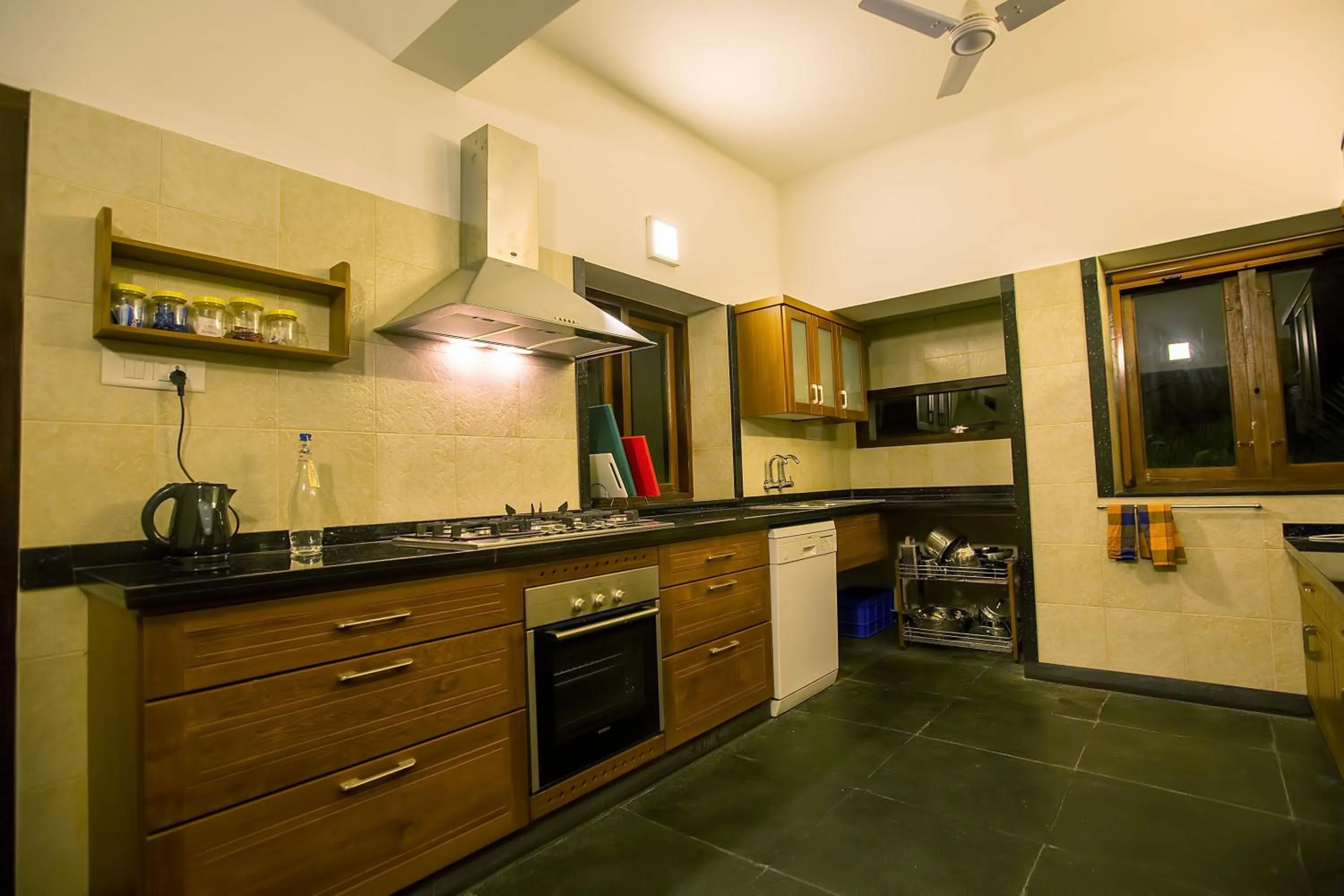 Kitchen or kitchenette in Beach Gate Bungalows - A CGH Earth SAHA Experience