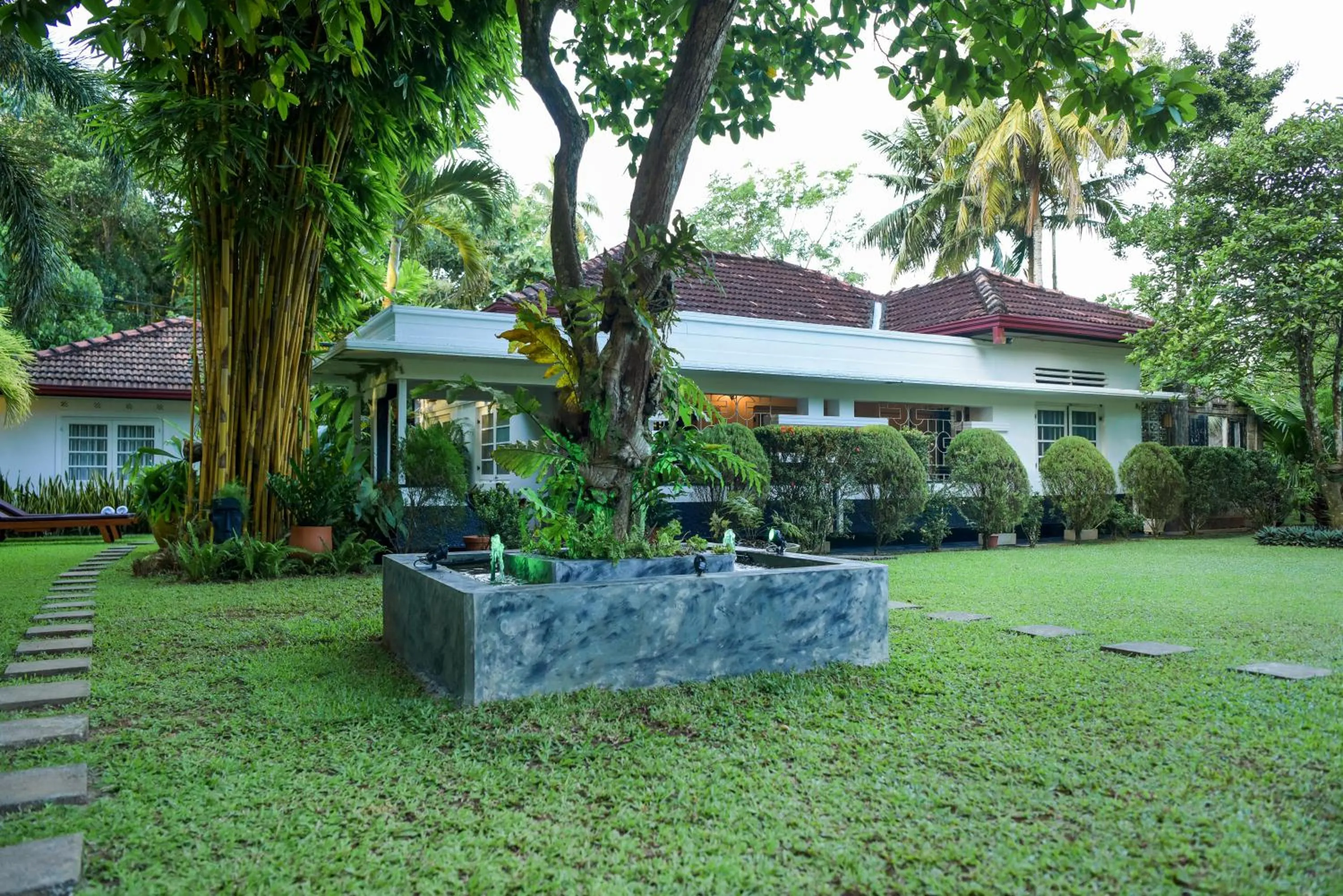 Subhasha Summer House
