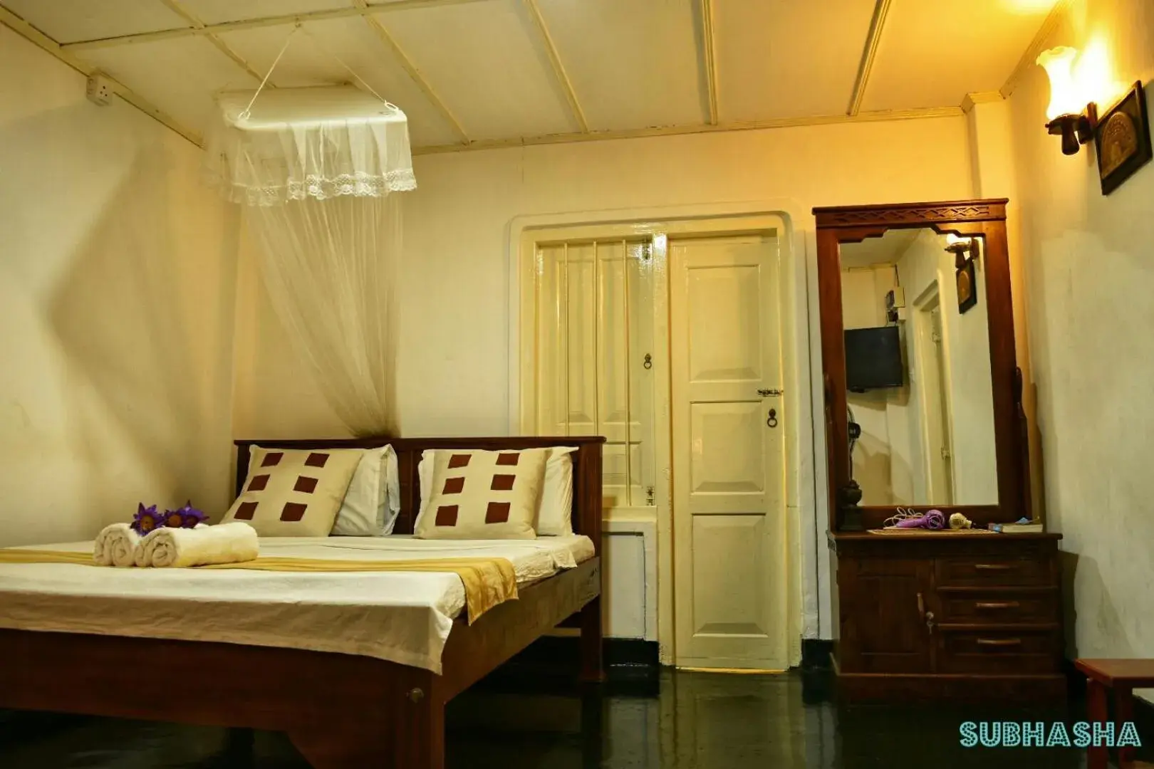 Deluxe Double Room - single occupancy in Subhasha Summer House Deluxe Double Room - single occupancy in Subhasha Summer House