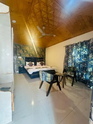Barzam Lake View Resort