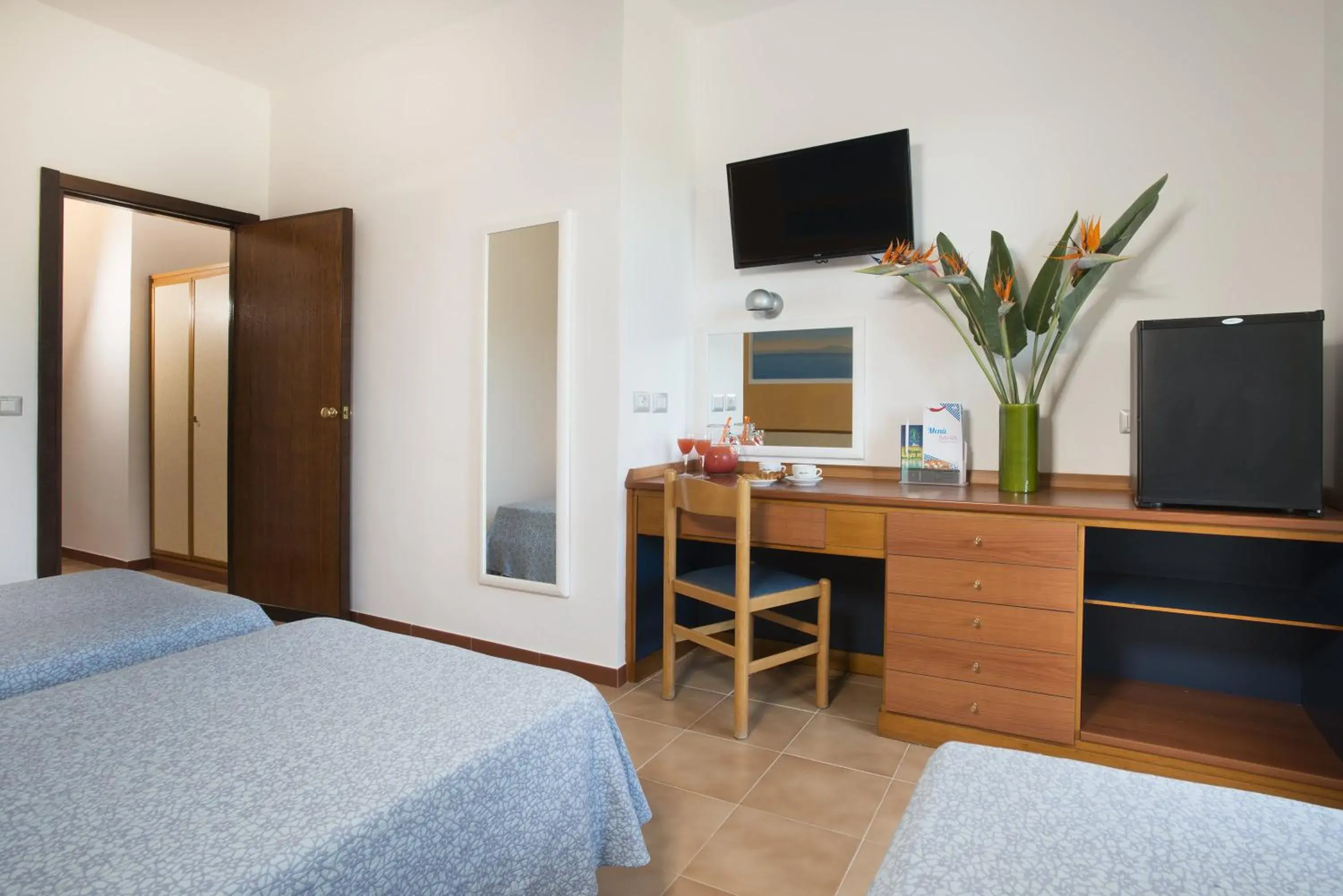 Bedroom, Bed in Hotel Oasis Bedroom, Bed in Hotel Oasis